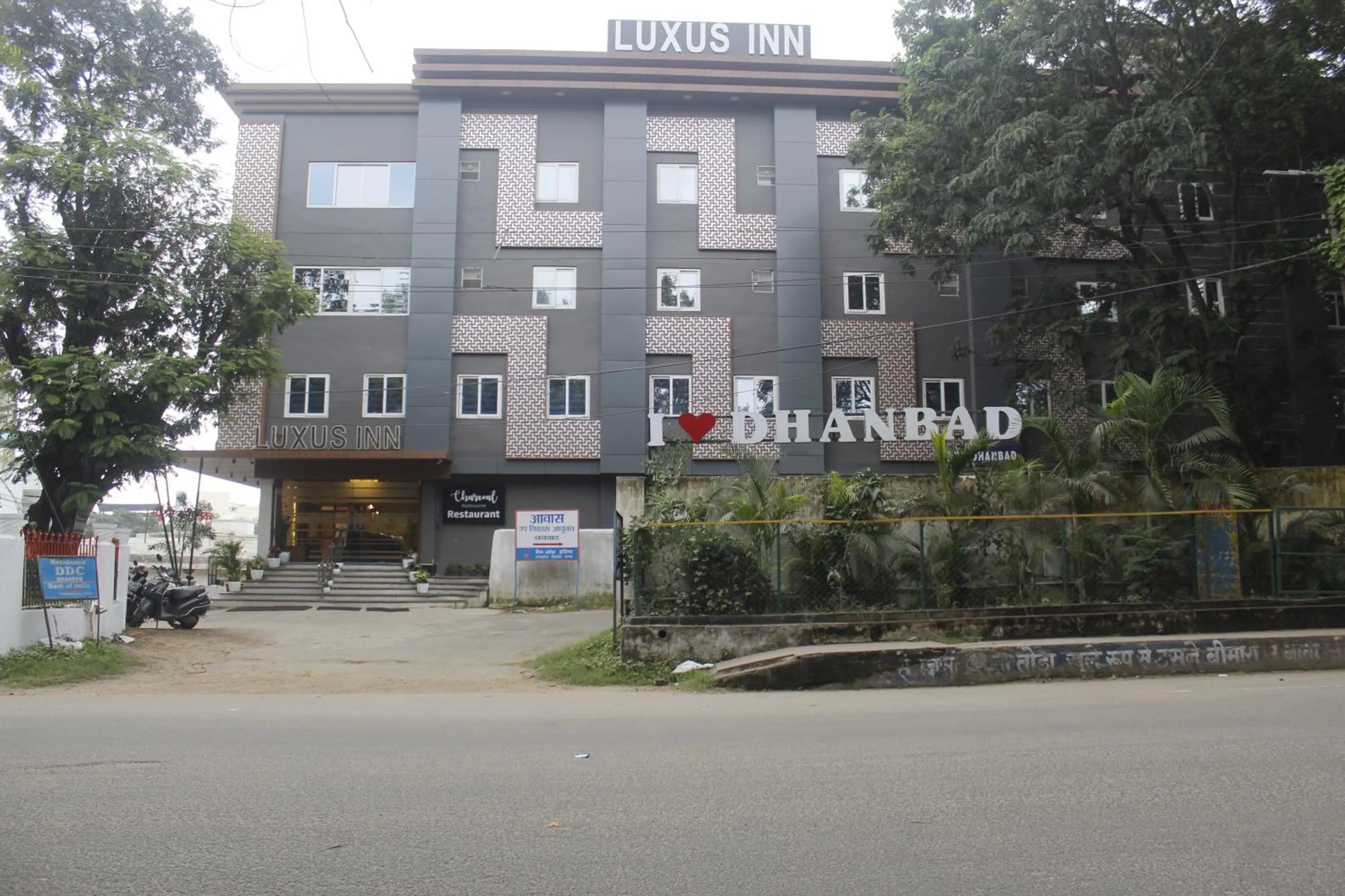 Property building in LUXUS INN