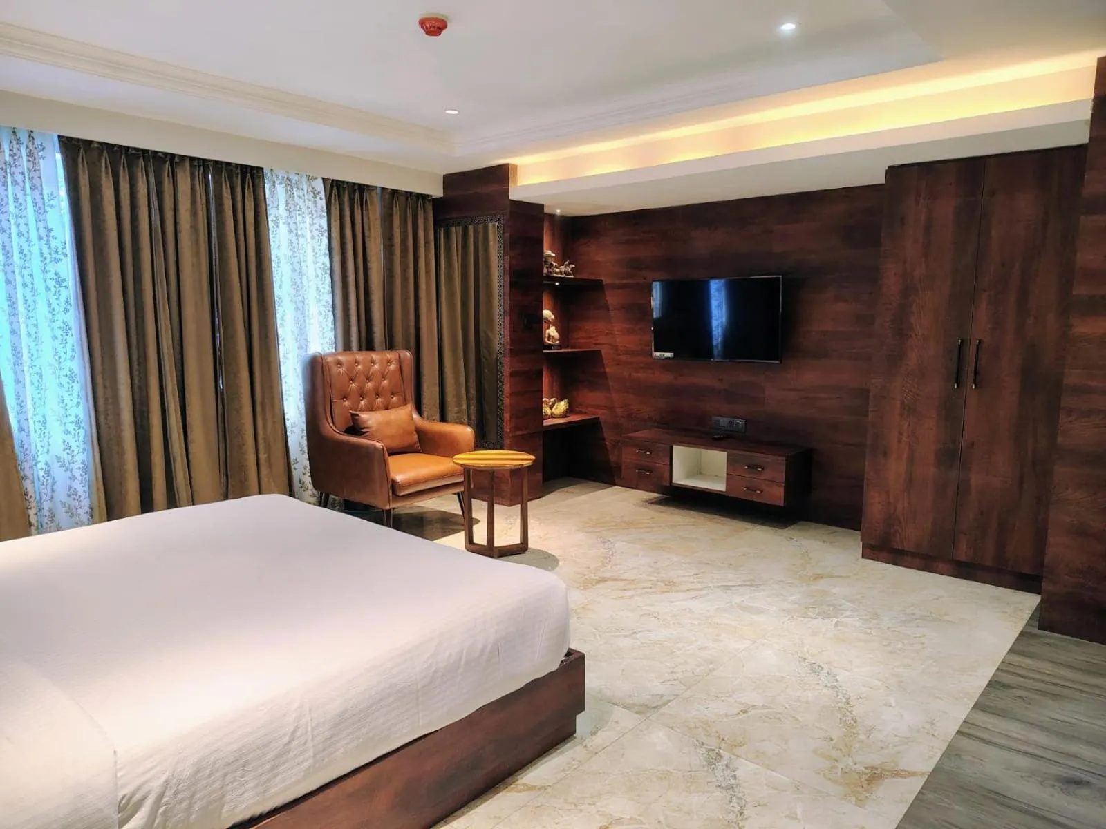 Bedroom in LUXUS INN