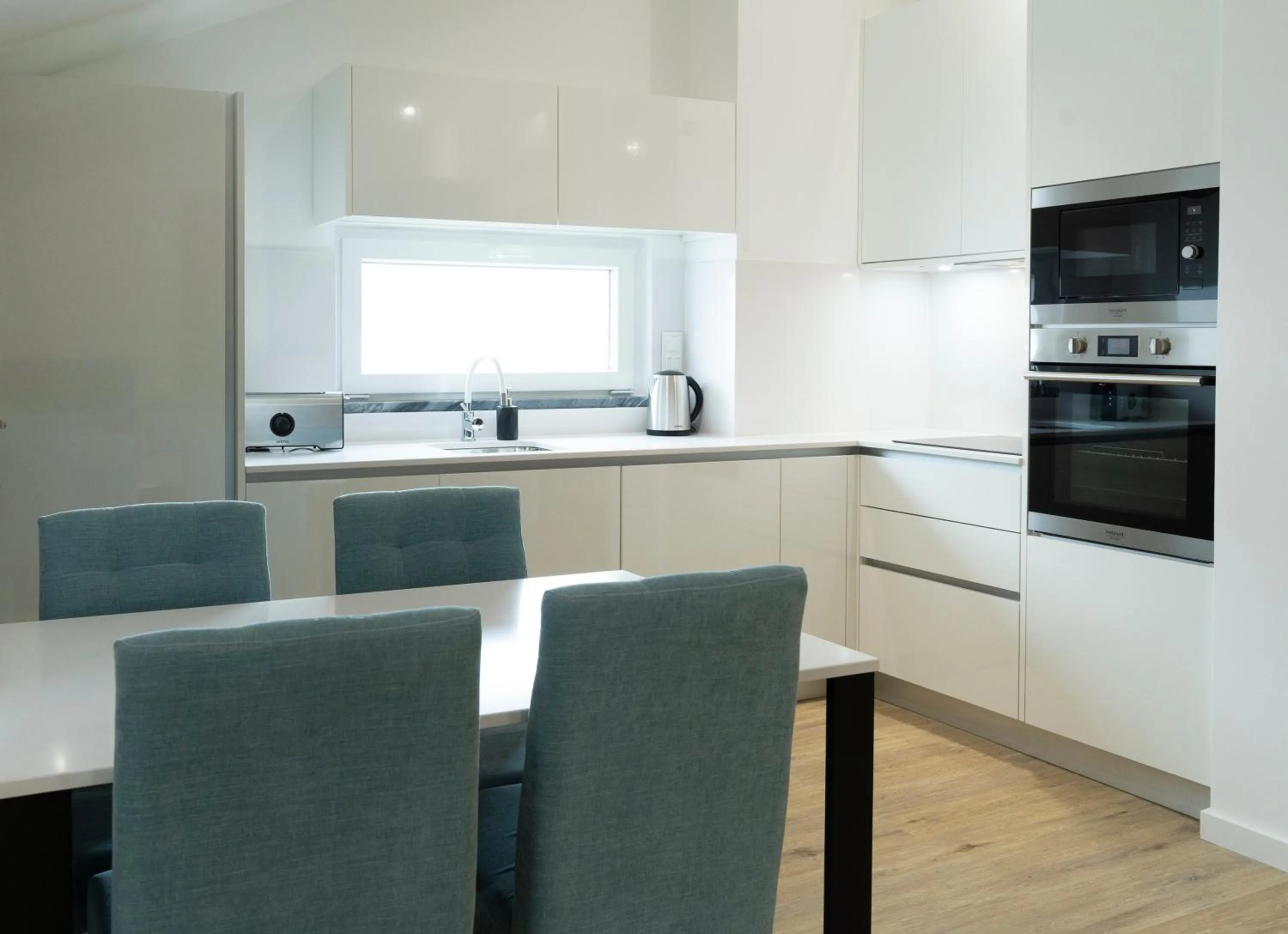 Kitchen or kitchenette in Horta Bay