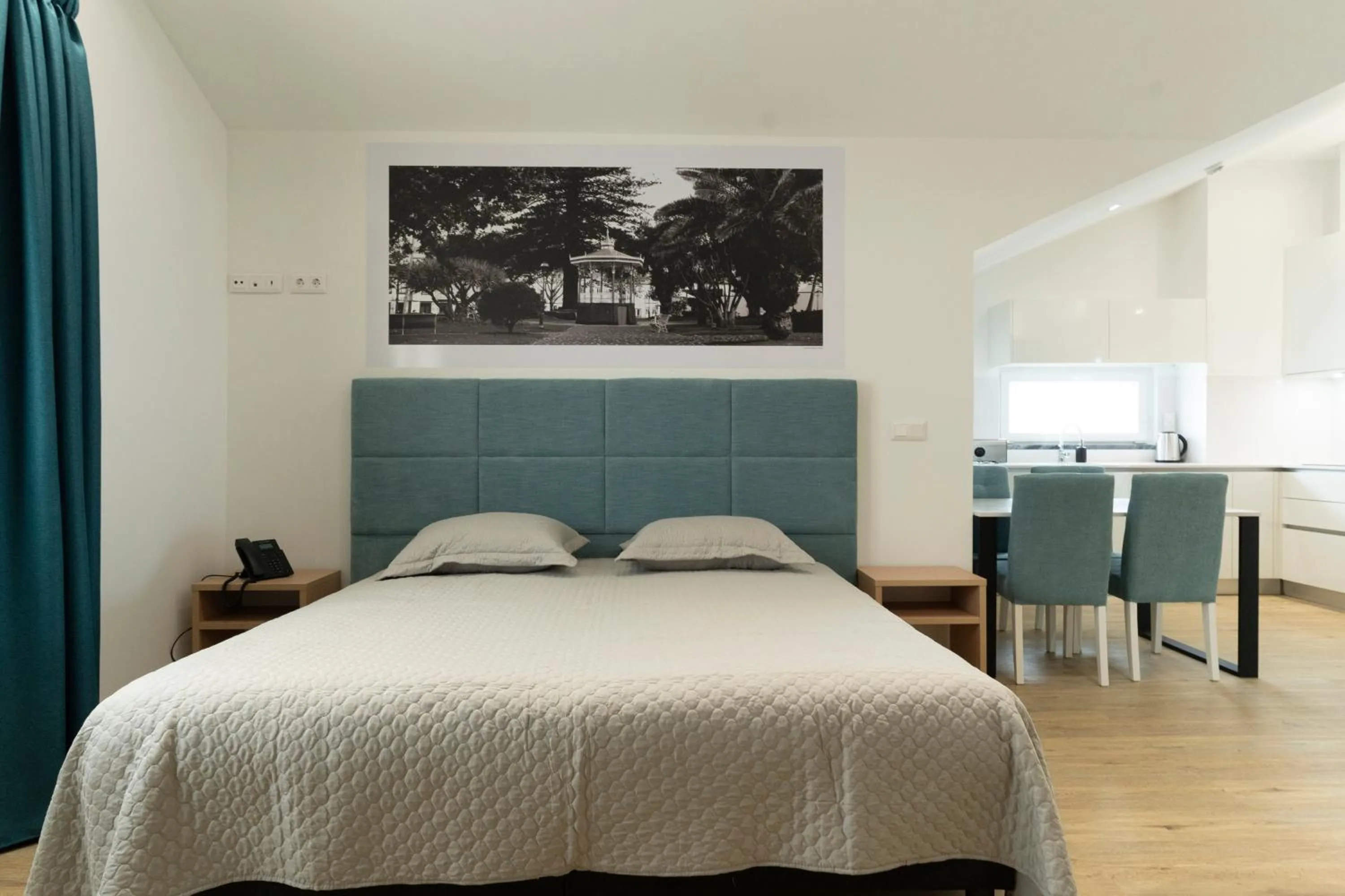 Bedroom, Bed in Horta Bay