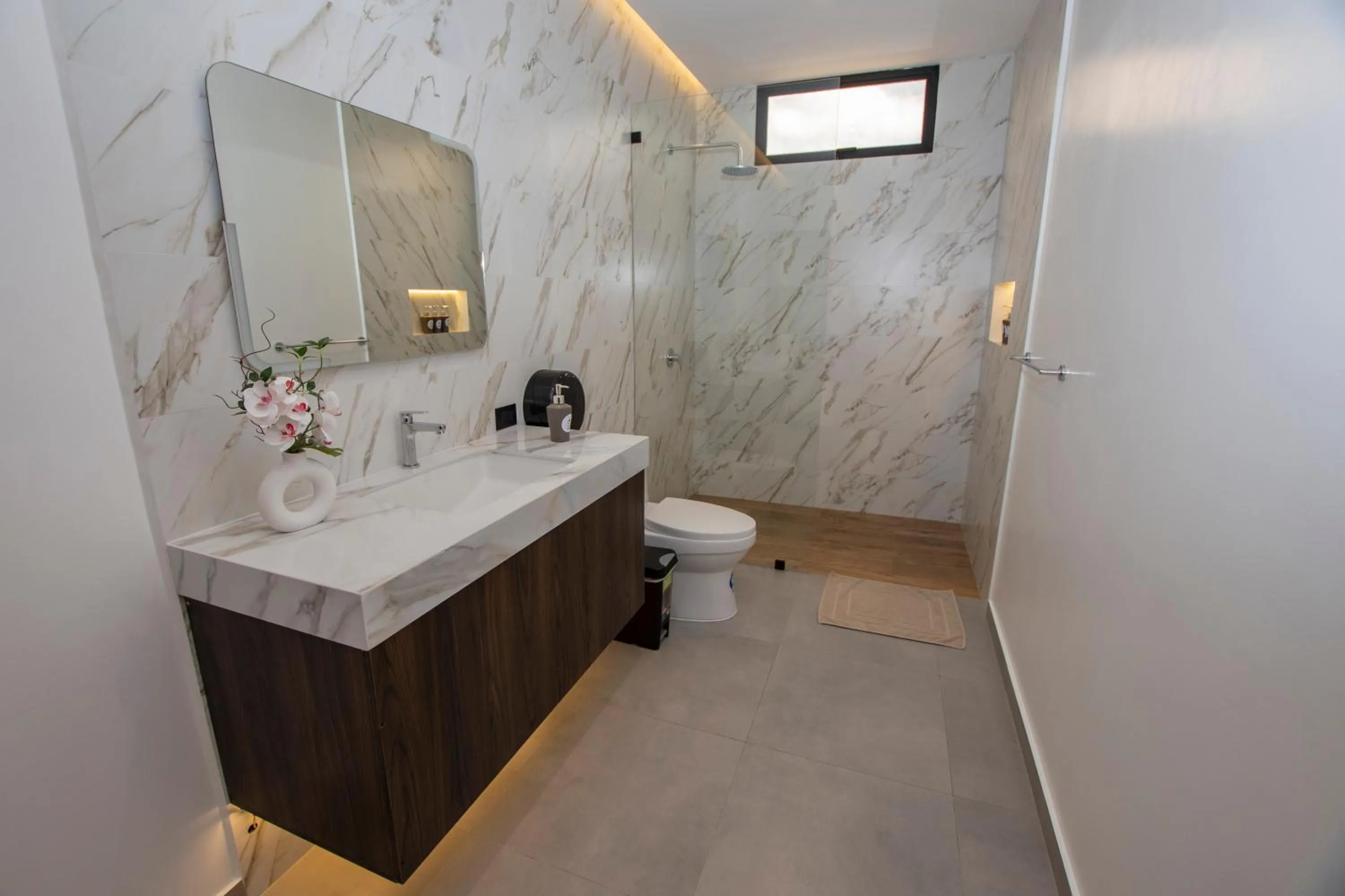 Blue Marlin Galápagos, Hotel & SPA