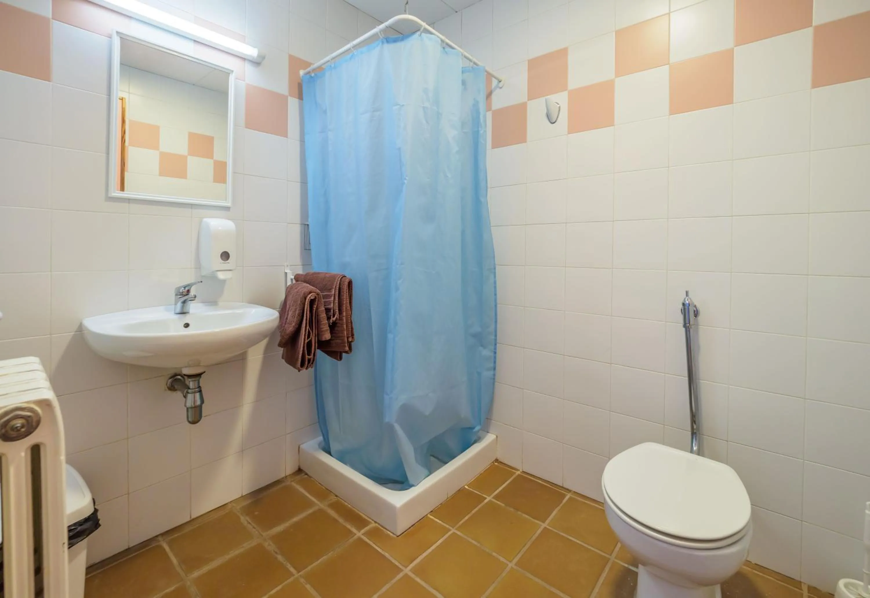 Double Room with Private Bathroom in Camping Alberg Municipal Tivissa