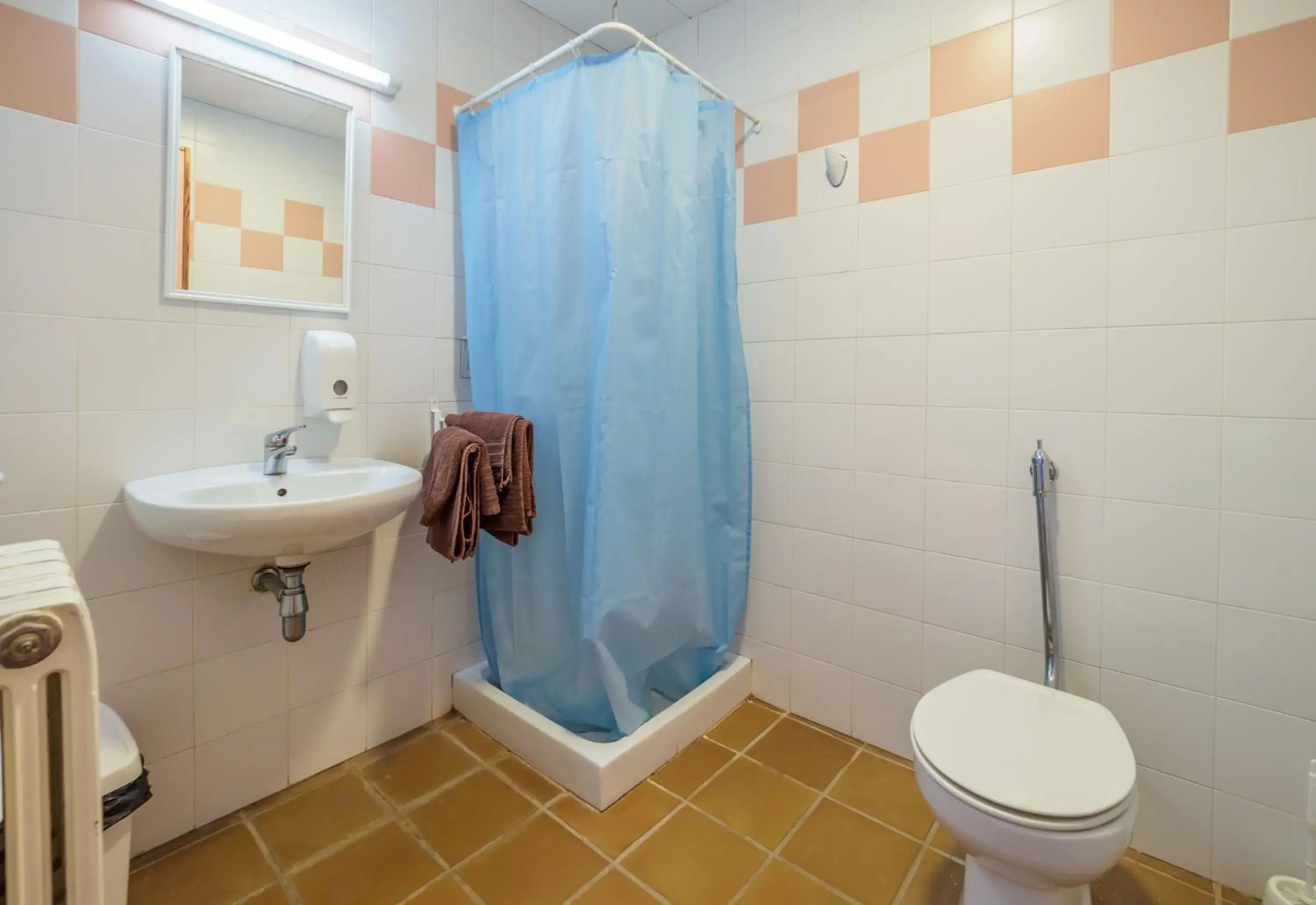 Double Room with Private Bathroom in Camping Alberg Municipal Tivissa Double Room with Private Bathroom in Camping Alberg Municipal Tivissa