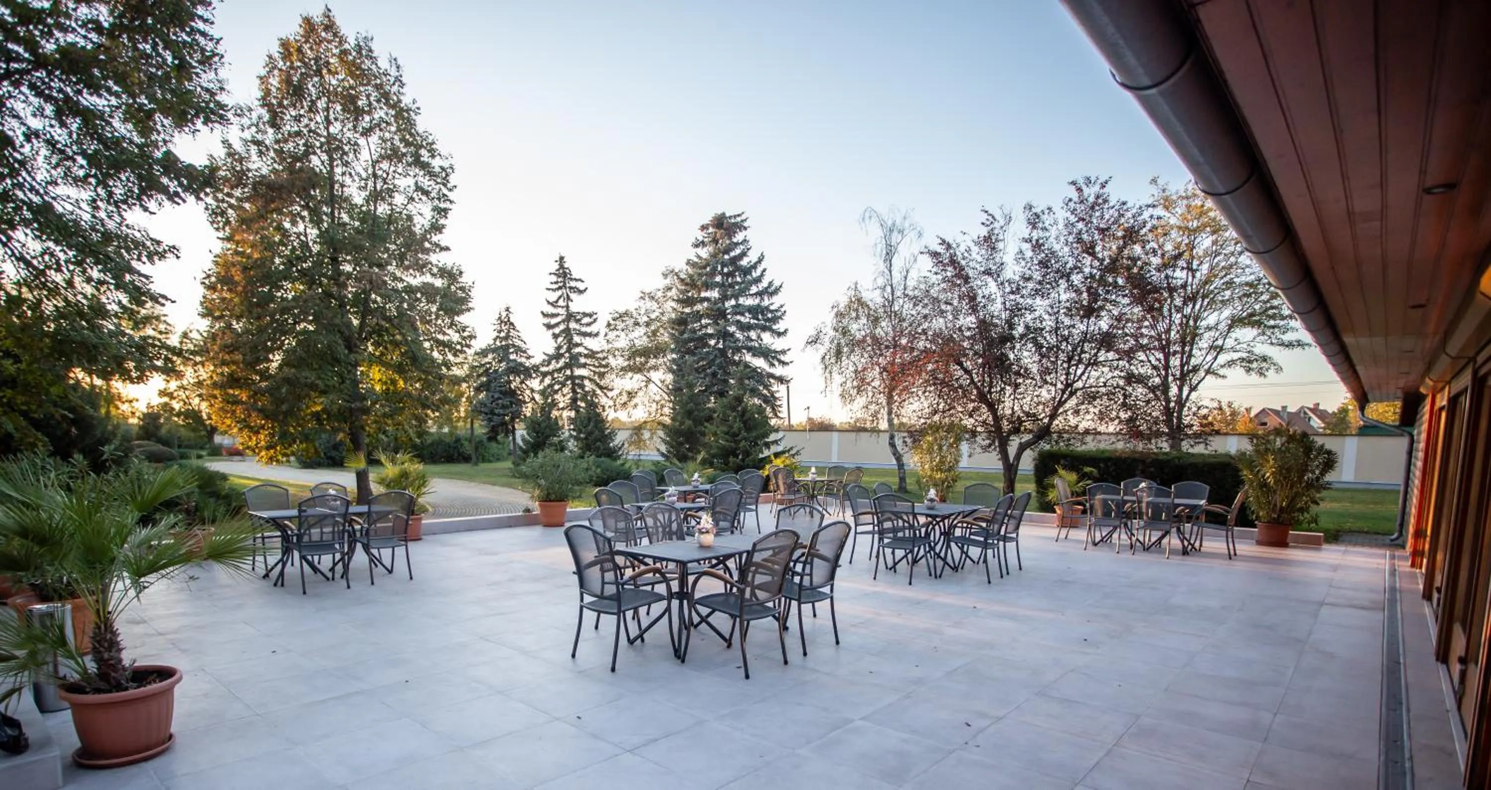 Patio in Arcanum Hotel