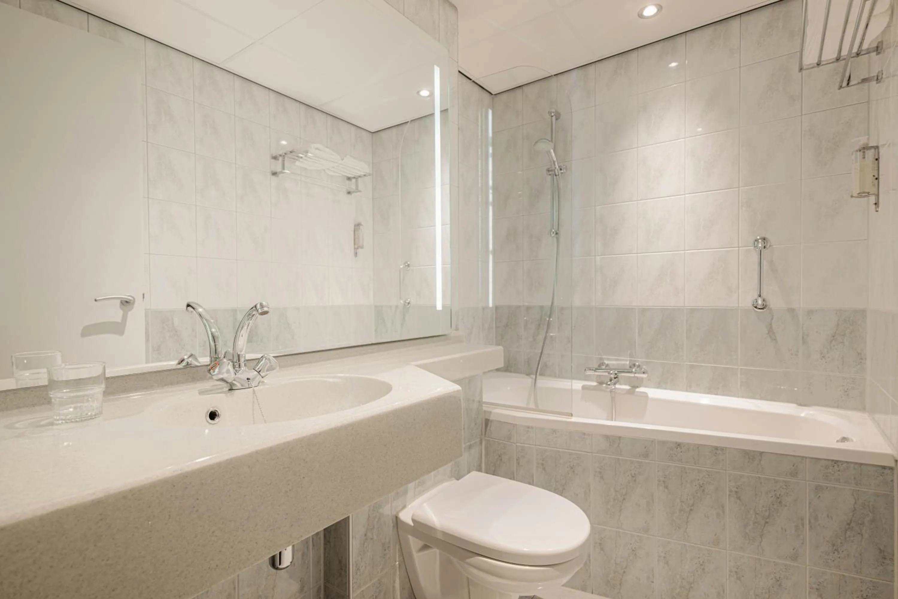 Bathroom in Leonardo Hotel Eindhoven City Center