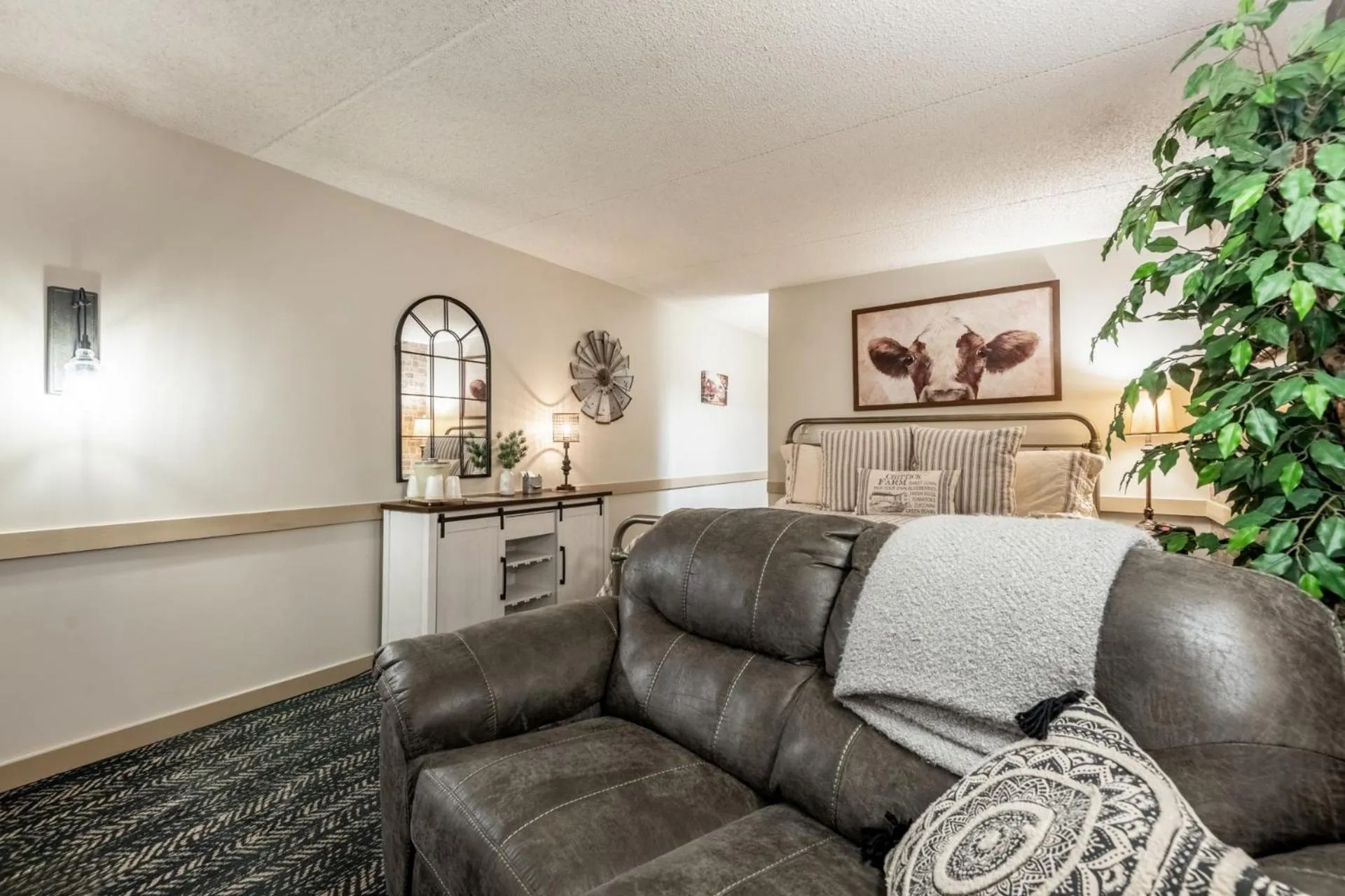 Seating area in Country Living Inn