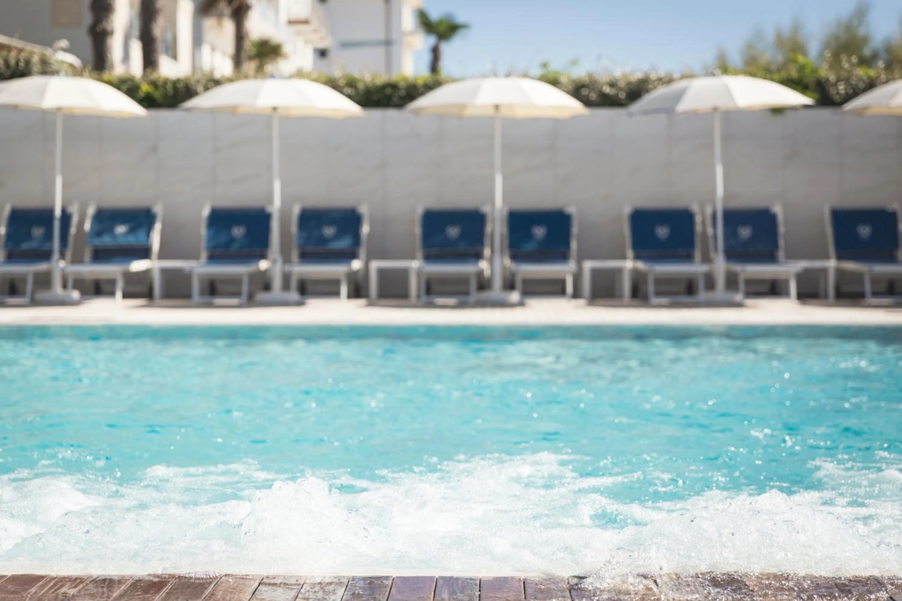 Swimming pool in Hotel Cambridge