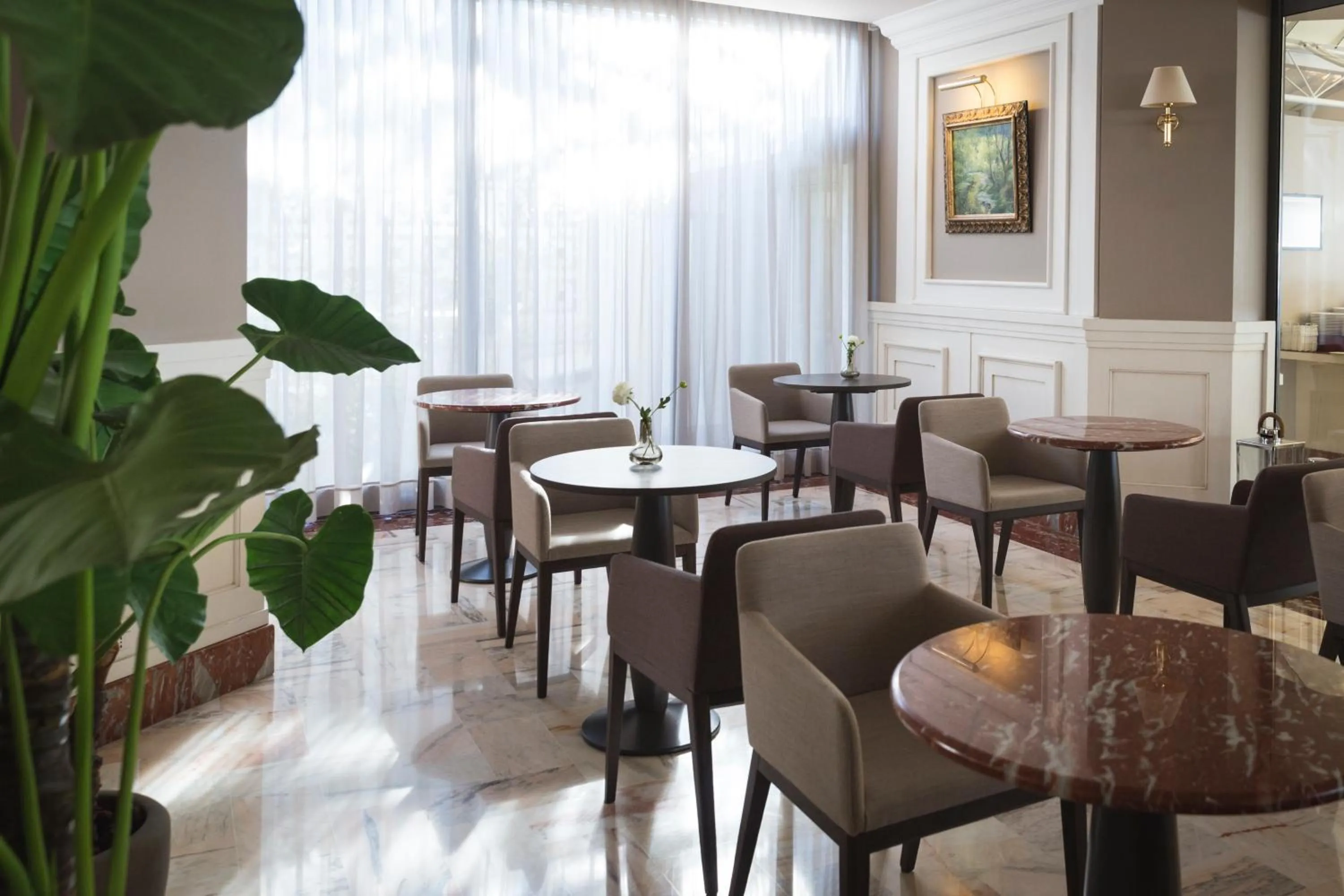 Lounge or bar in Hotel Cambridge