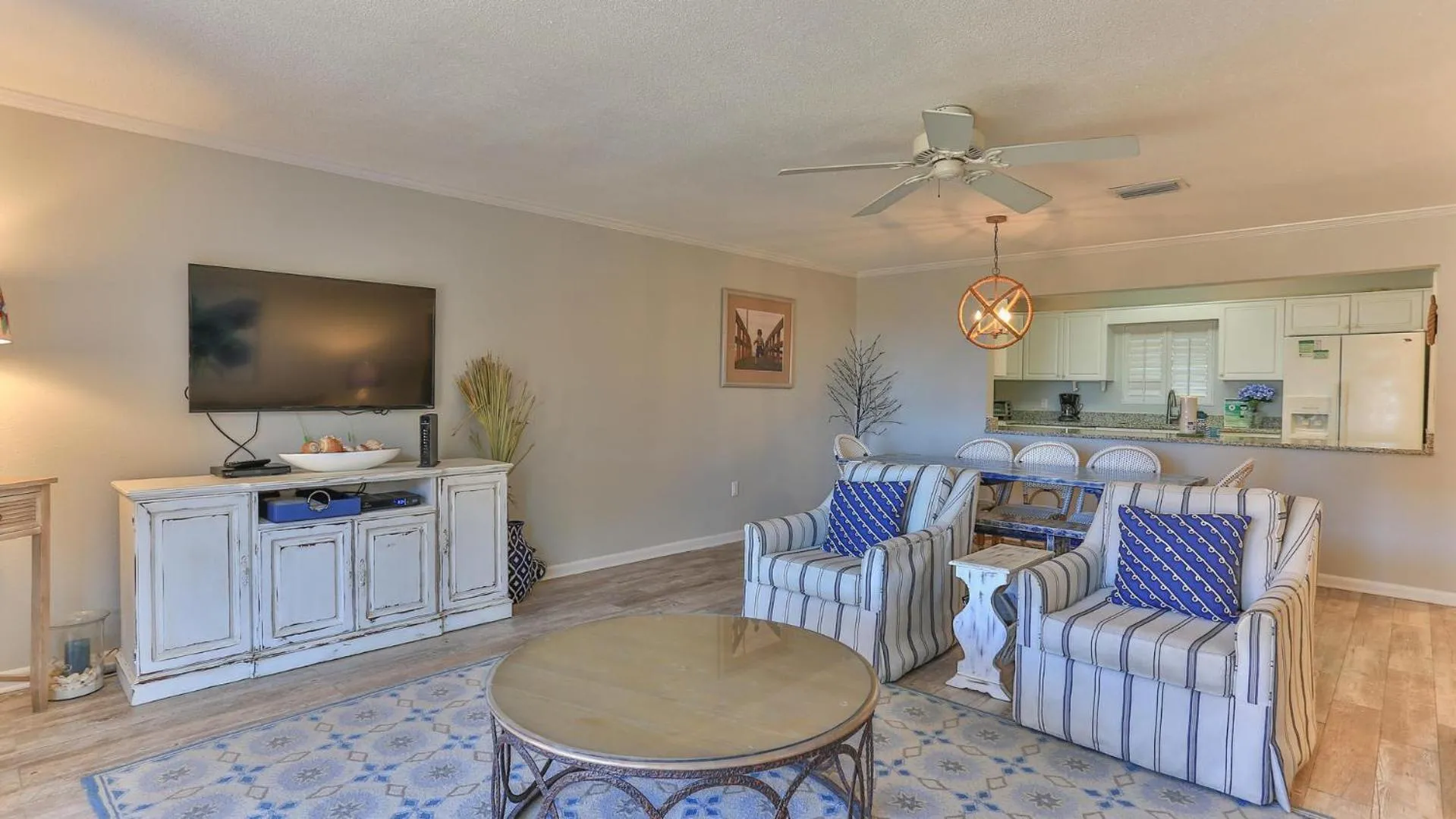 Aegean 210 - Updated 2 Bedroom 2 Bath at the Aegean