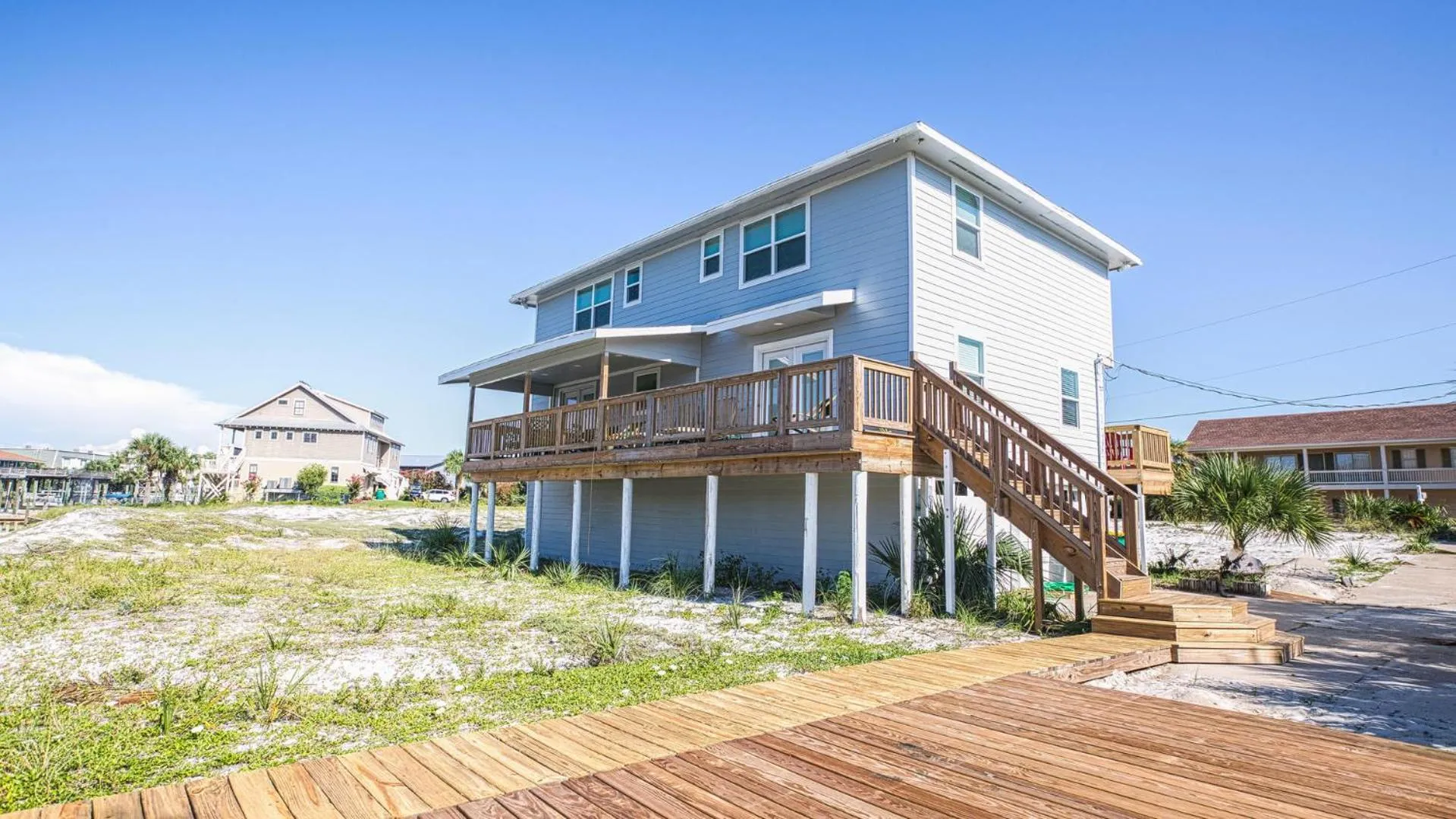 The Back Porch - Is a relaxing 4 bedroom 3 bathroom House on Holiday Isle
