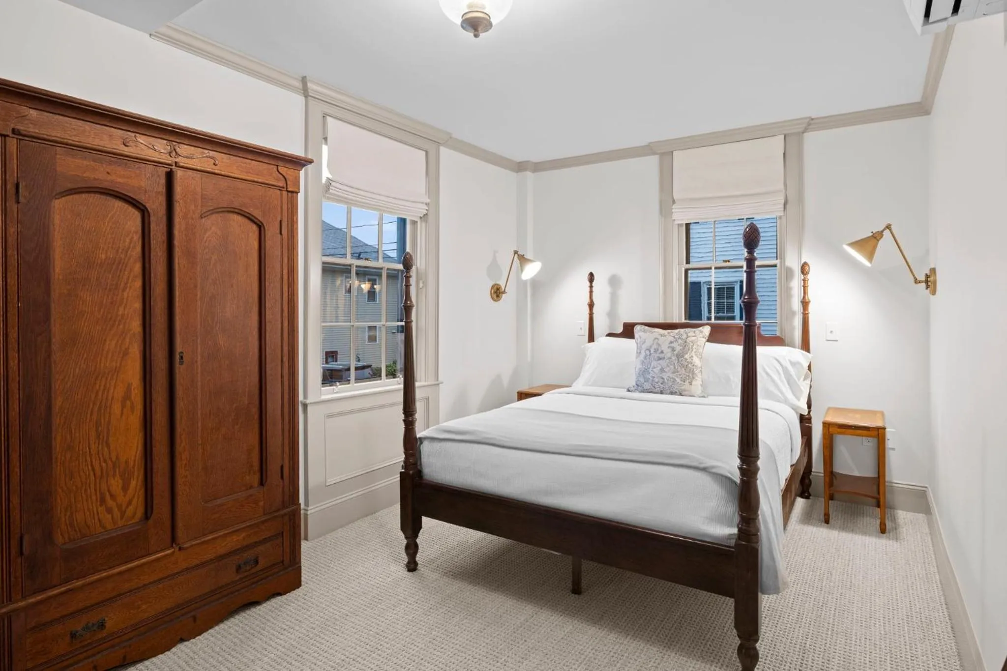 Bed in The Davenport Inn