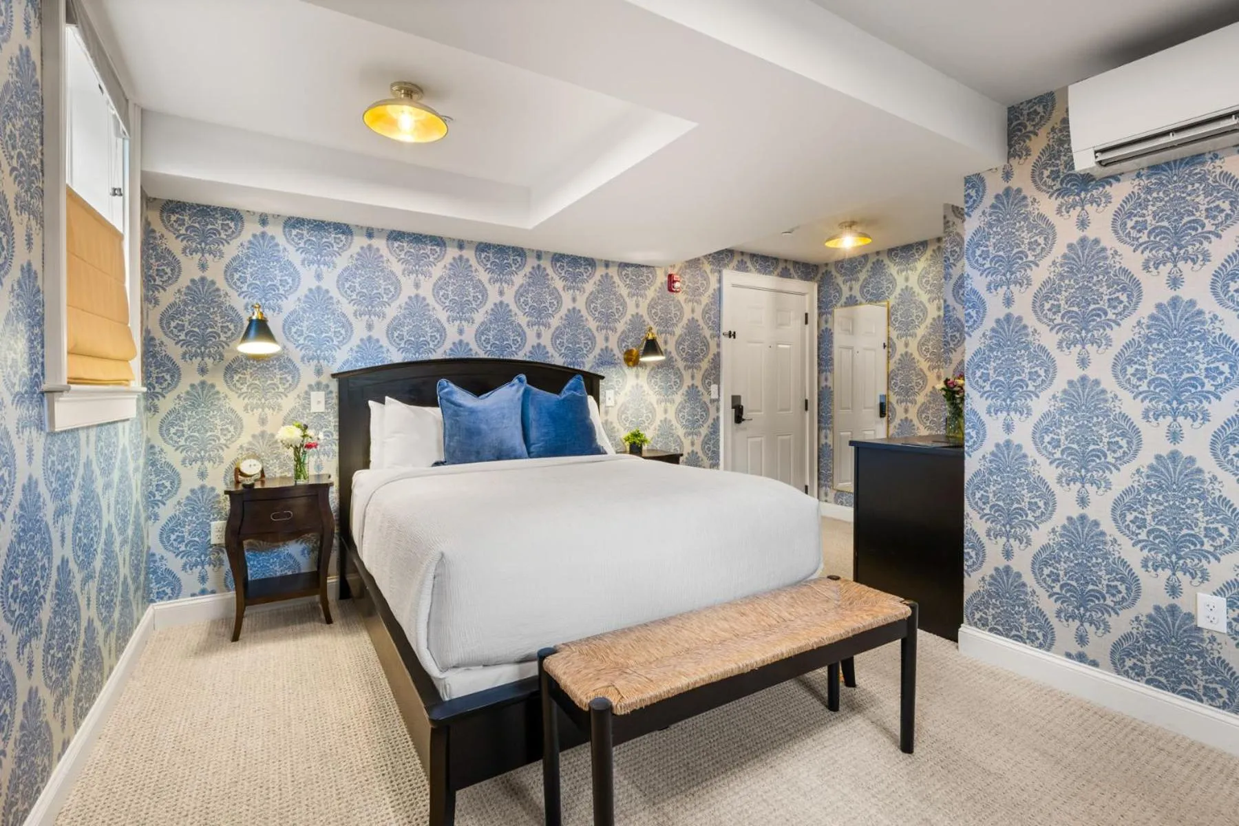 Bed in The Davenport Inn