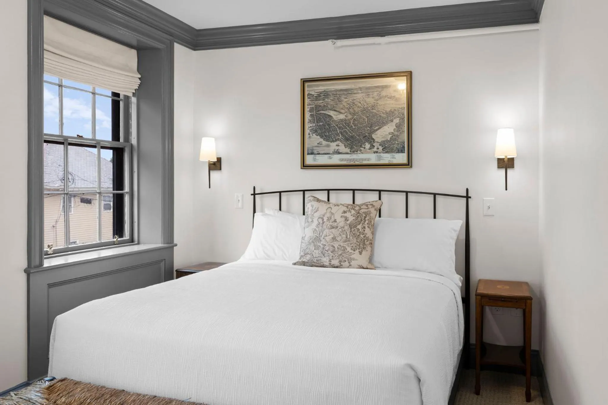 Bed in The Davenport Inn