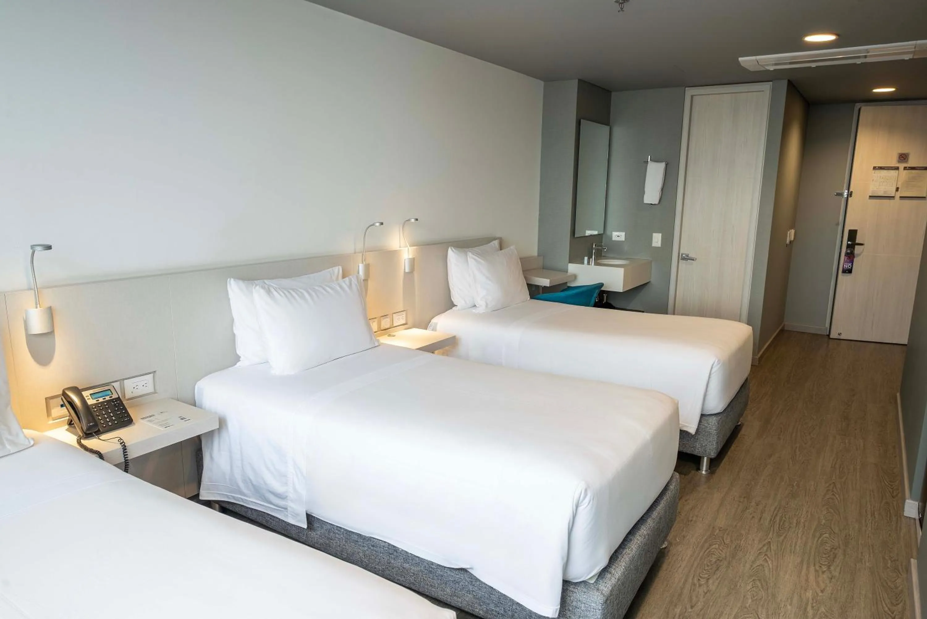 Bed in Hotel Black Tower Premium