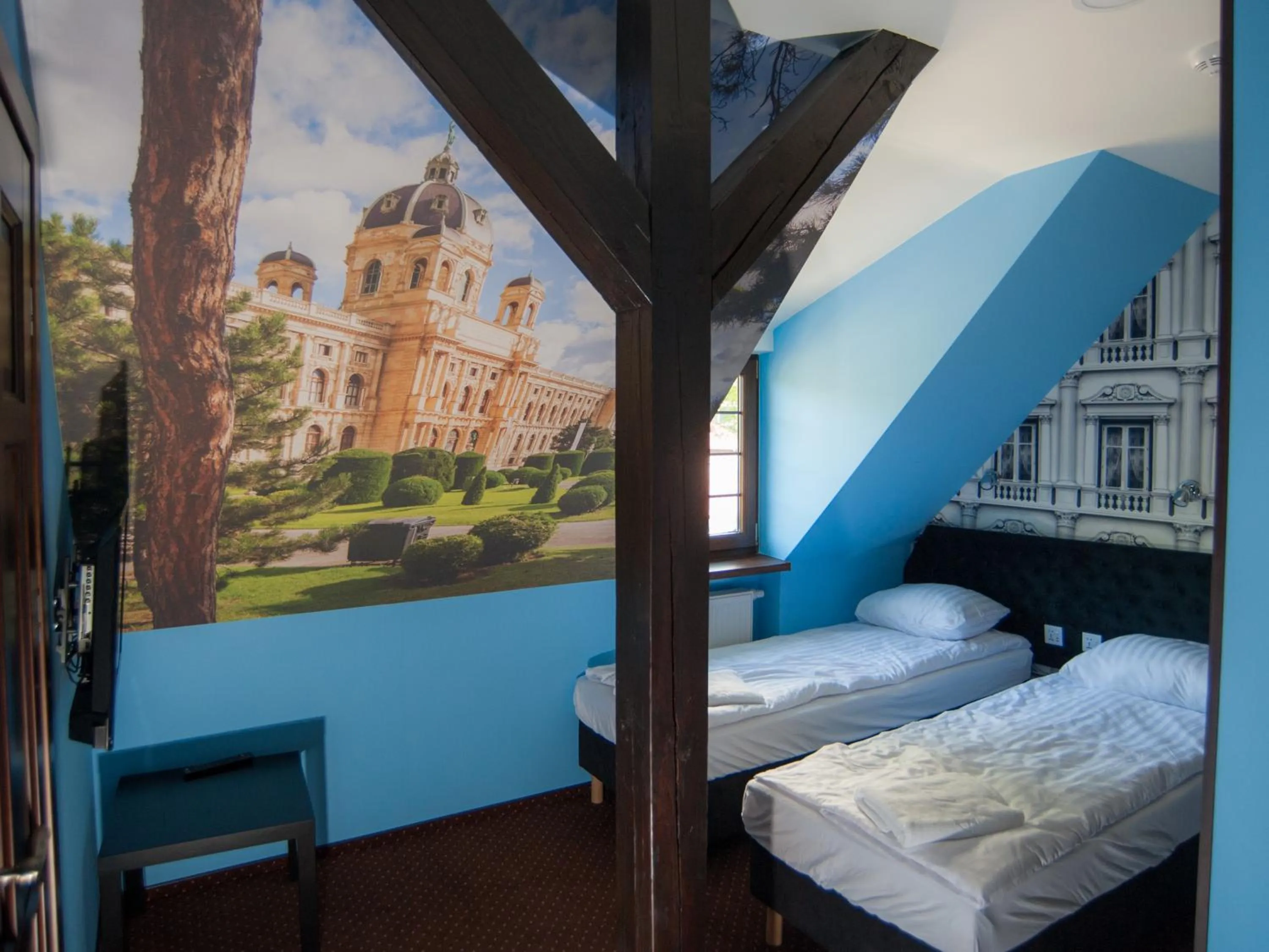 Bed in World Hostel - Old Town