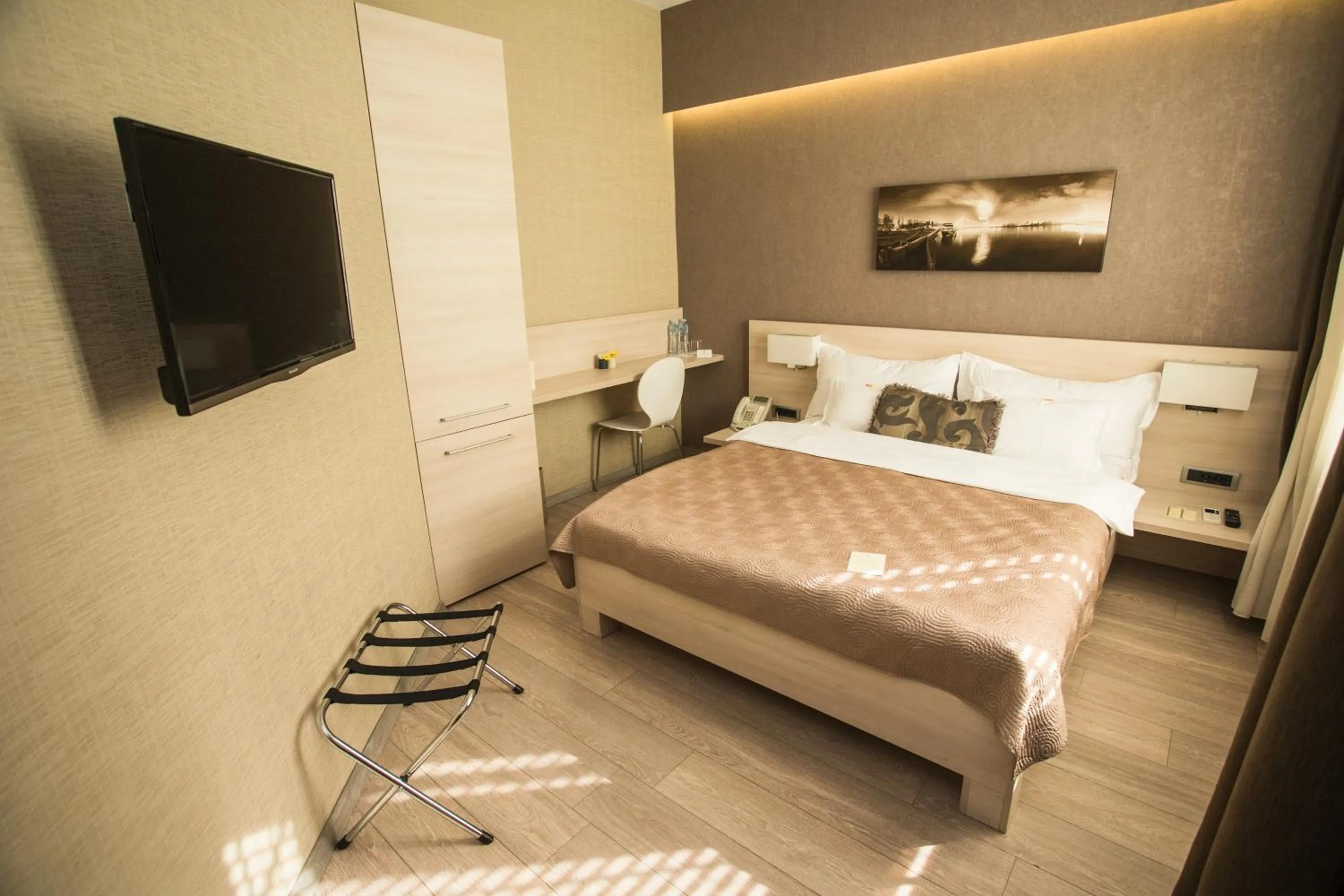 Bedroom, Bed in Prince Hall