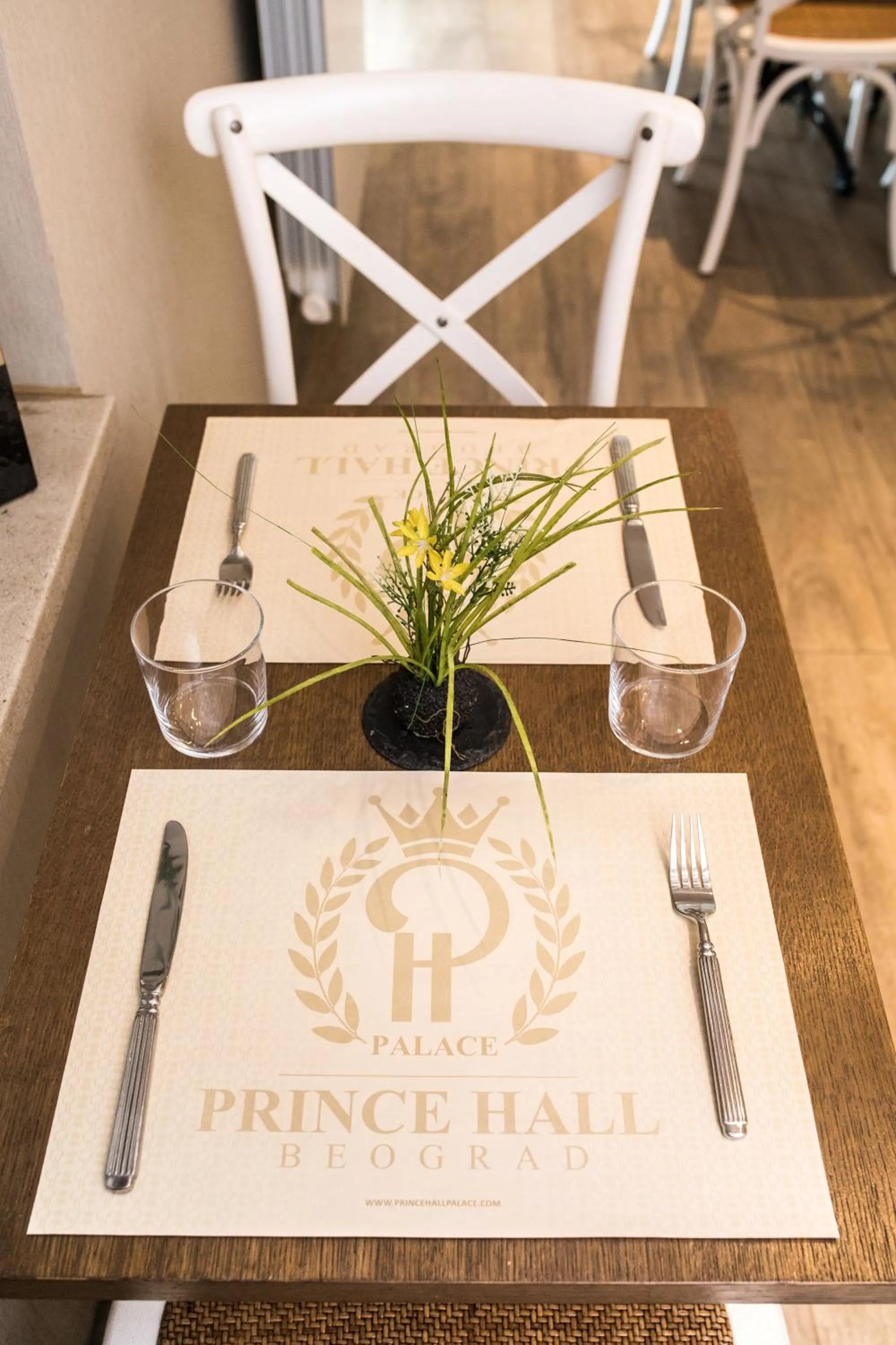 Restaurant/places to eat in Prince Hall