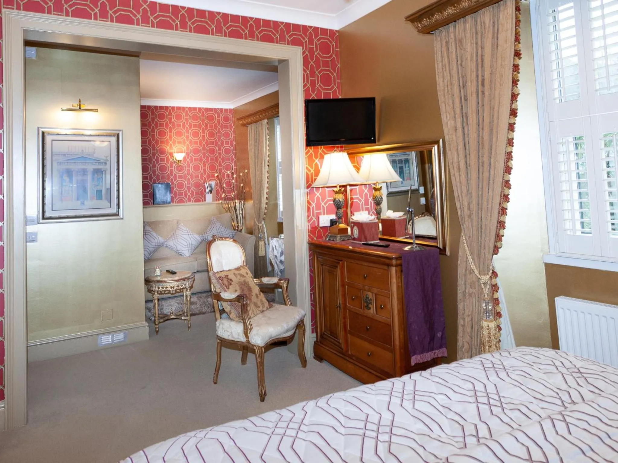 Bed in The Somerville