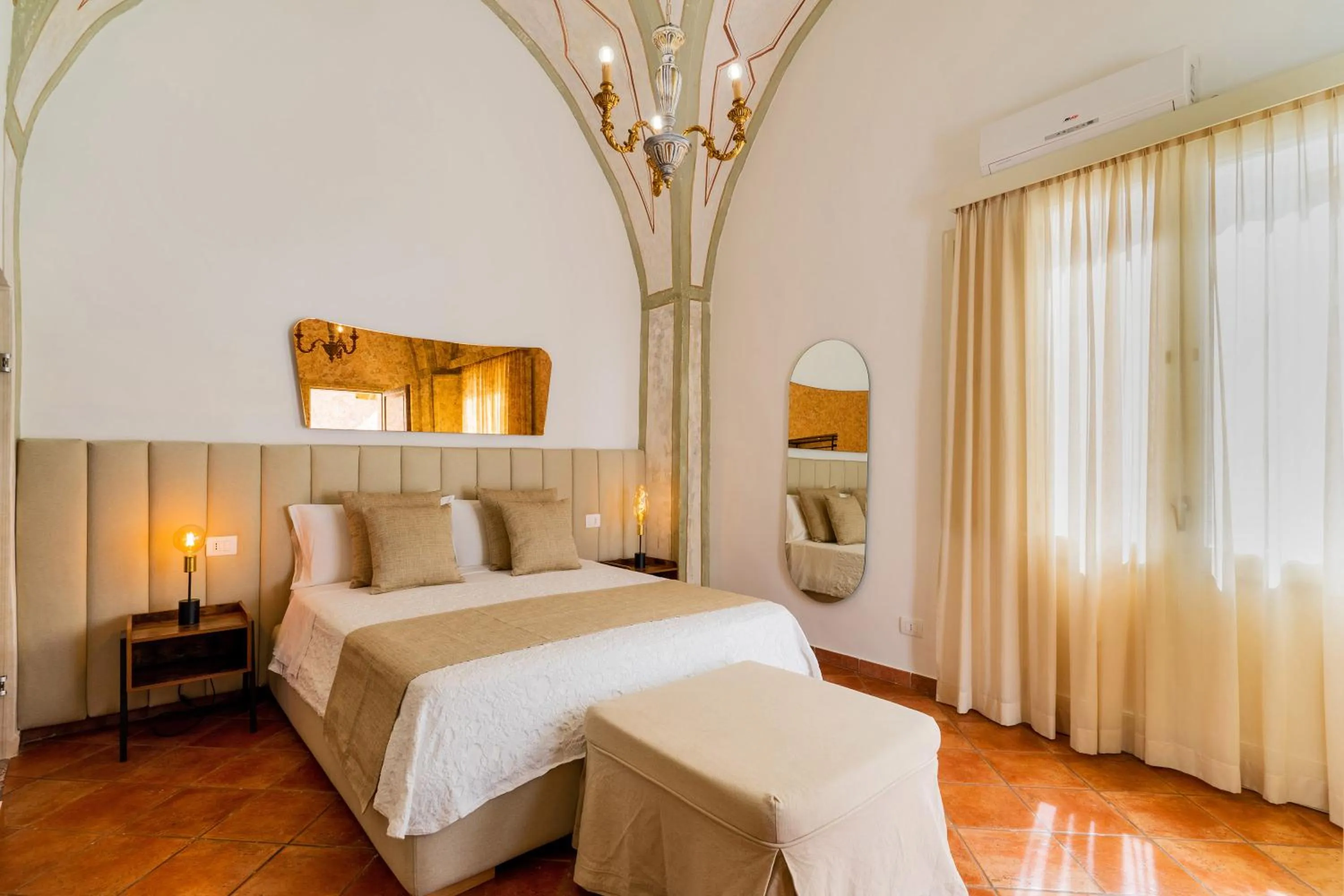 Bed in Corte Patitari - by Patitari Suites