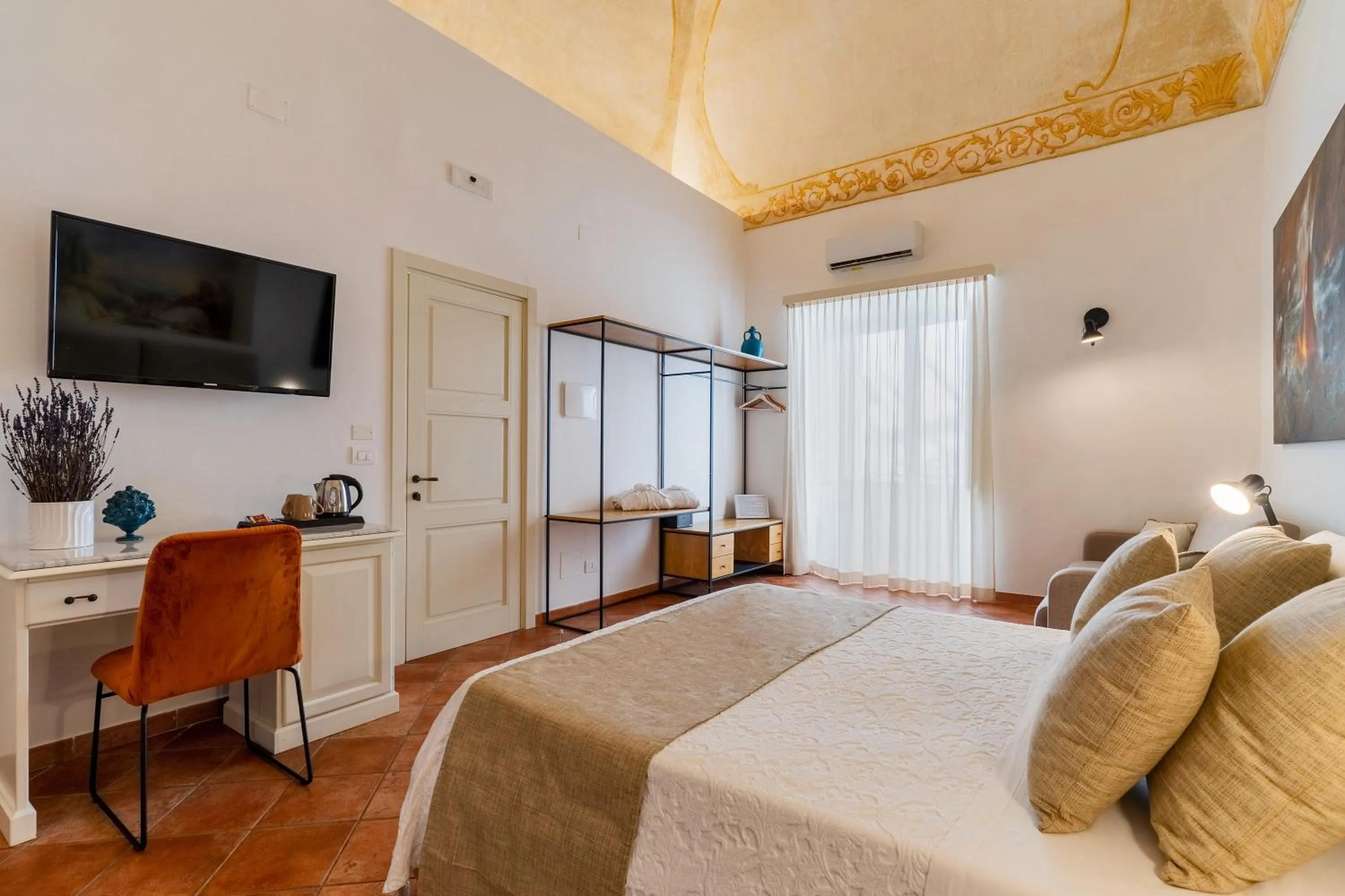 Bed in Corte Patitari - by Patitari Suites