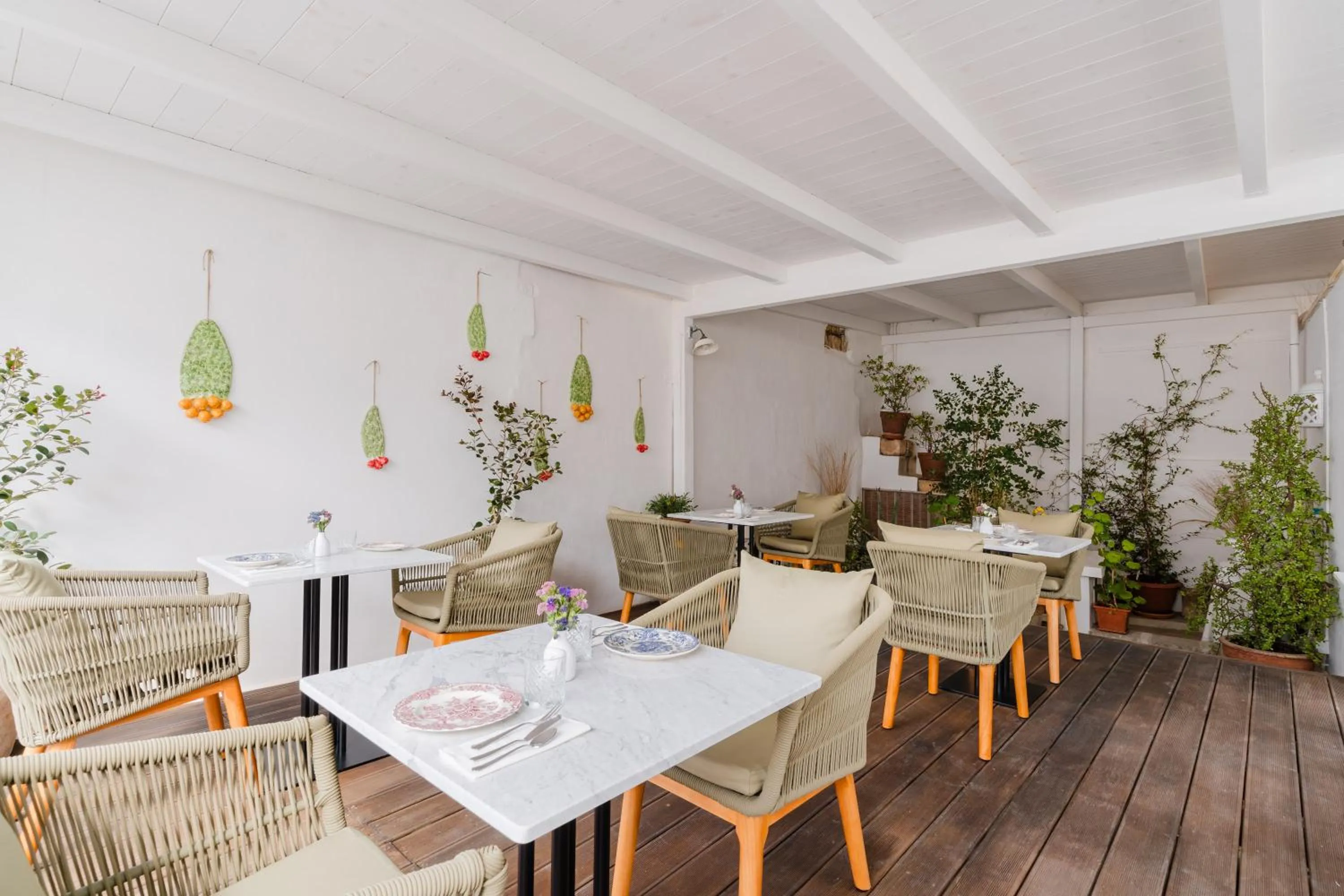 Corte Patitari - by Patitari Suites