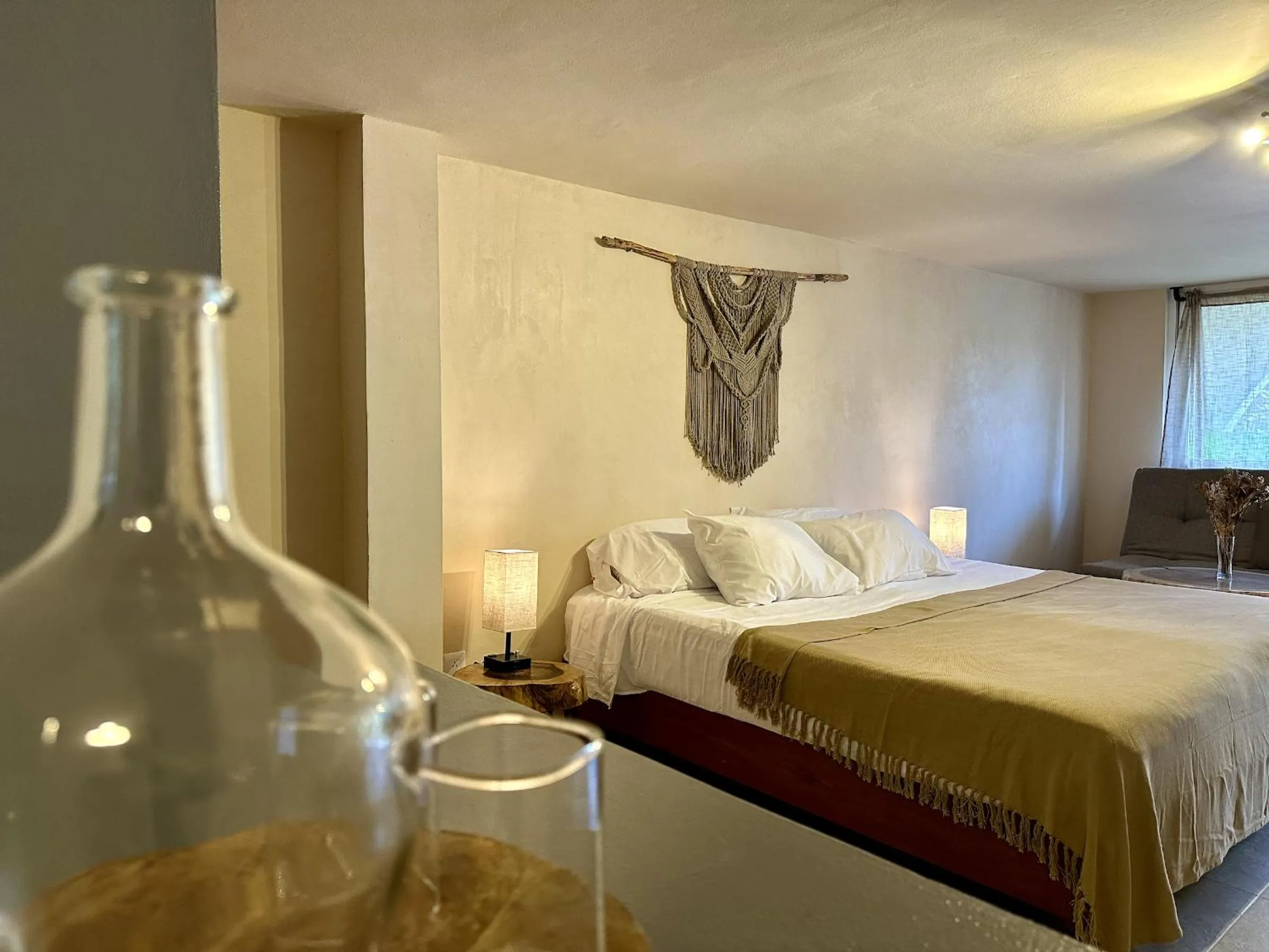 Bedroom, Bed in Pachamaya Holistic Wellness & Spa