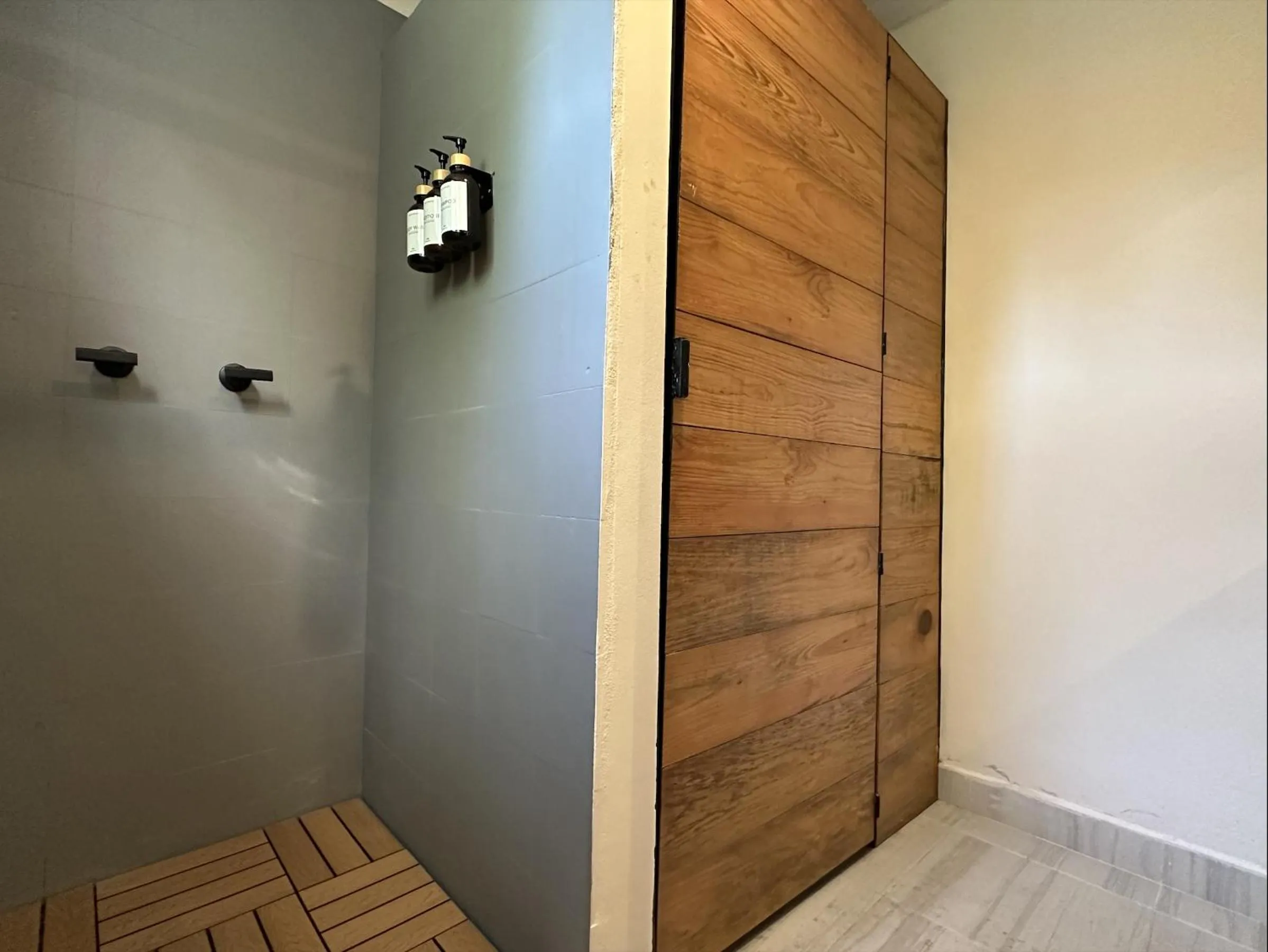 Bathroom in Pachamaya Holistic Wellness & Spa