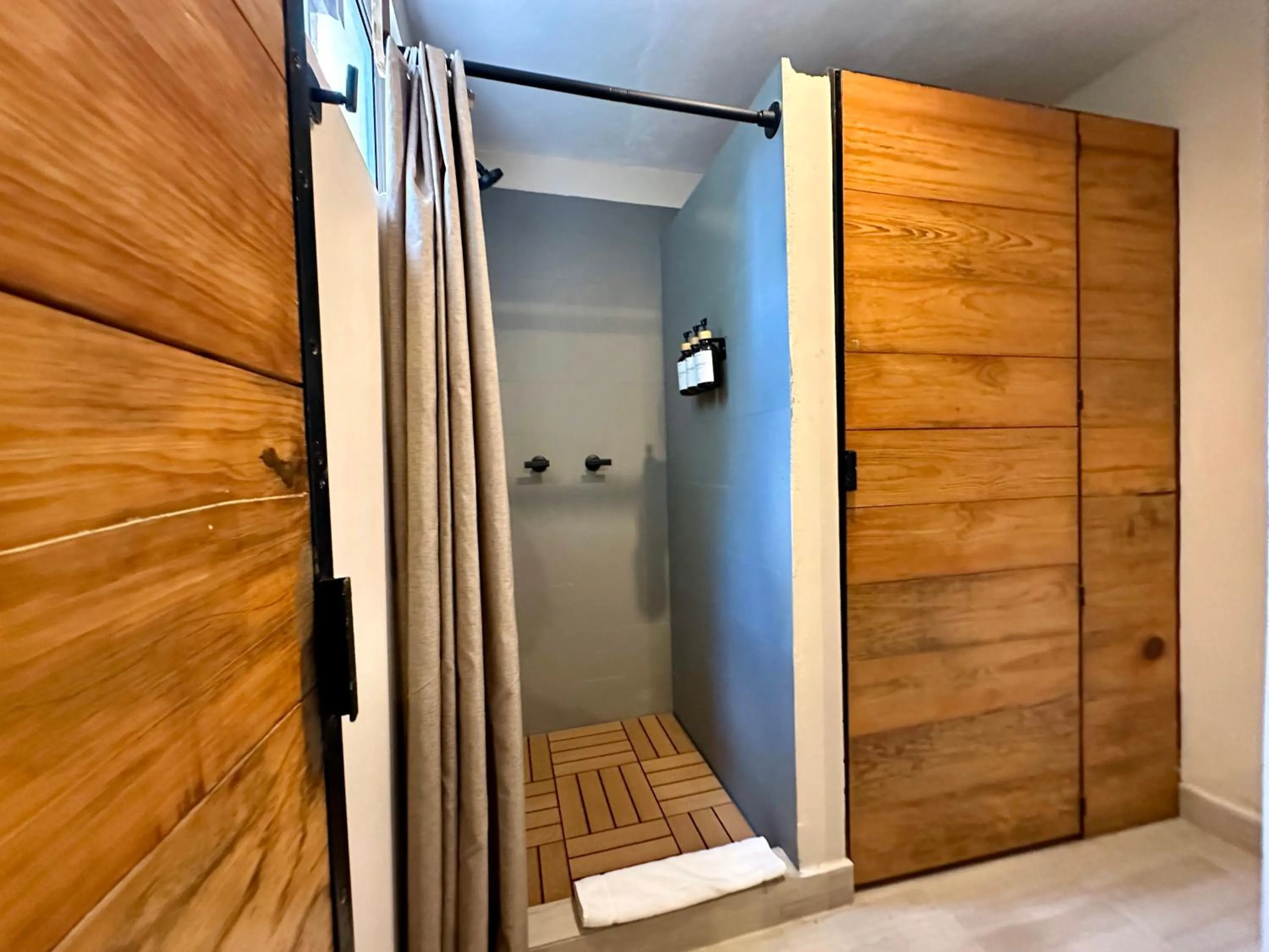 Bathroom in Pachamaya Holistic Wellness & Spa