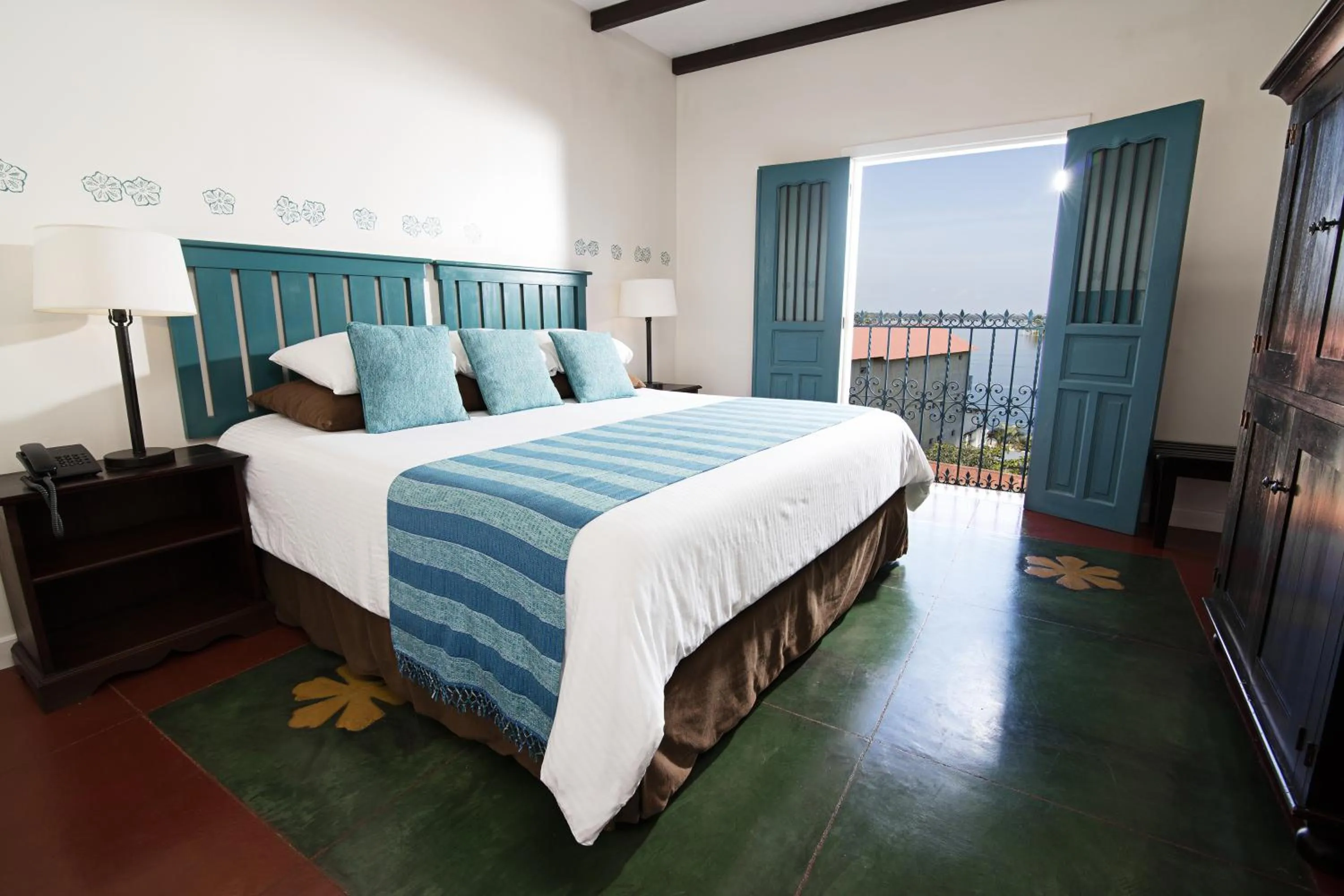 Photo of the whole room, Bed in Hotel Isla de Flores