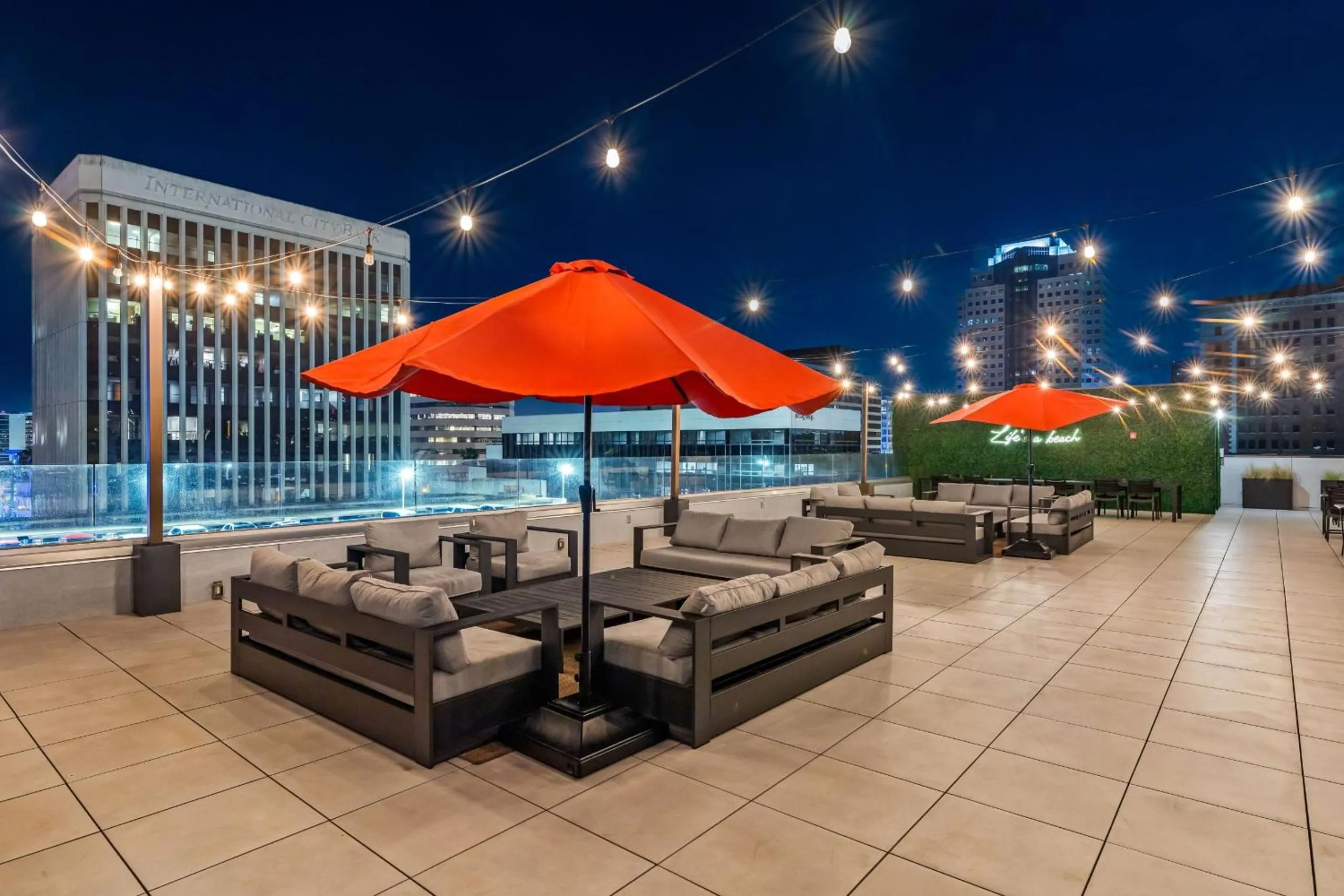 Hotel Mai Downtown Long Beach