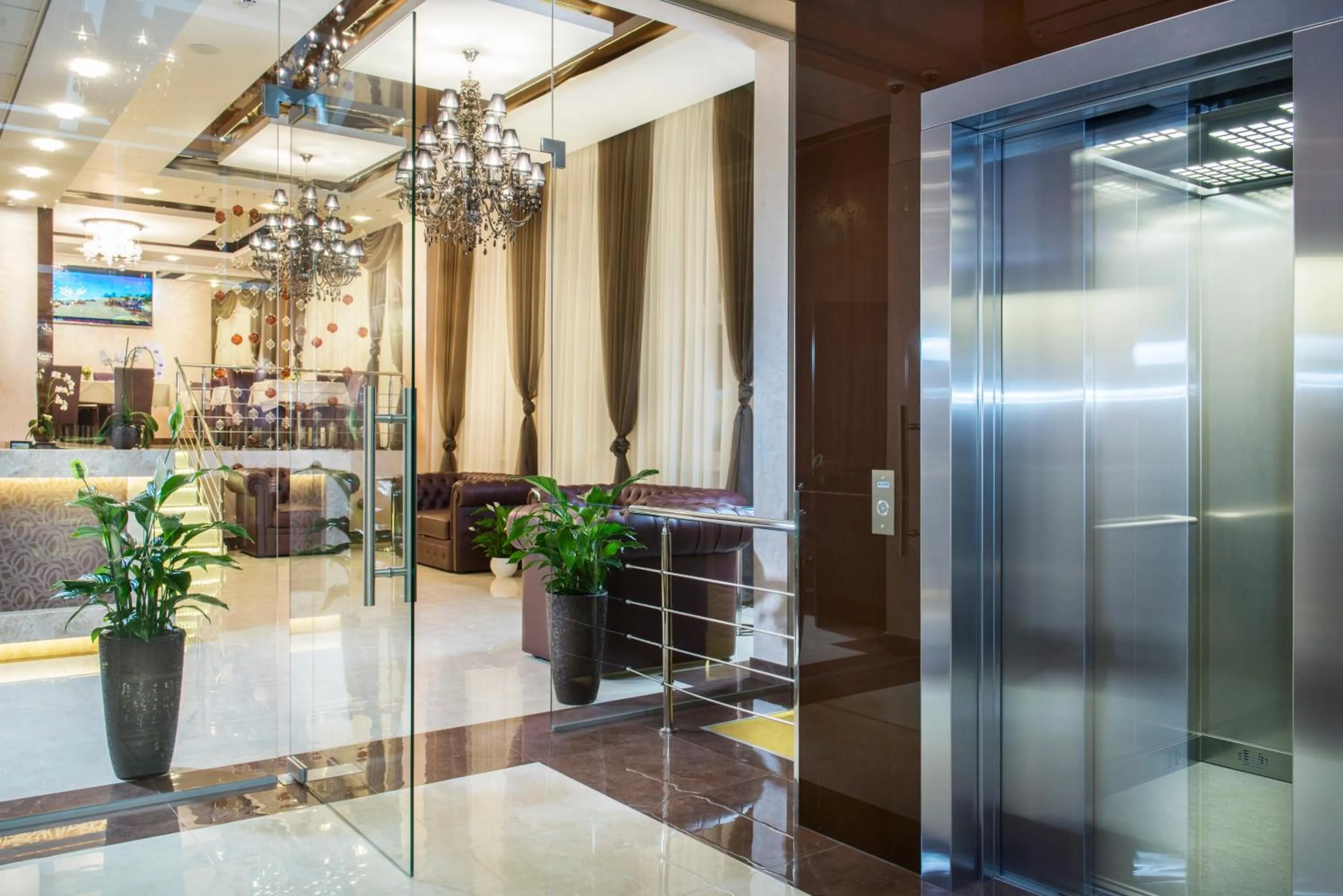 Lobby or reception in BonApart Hotel by UHM