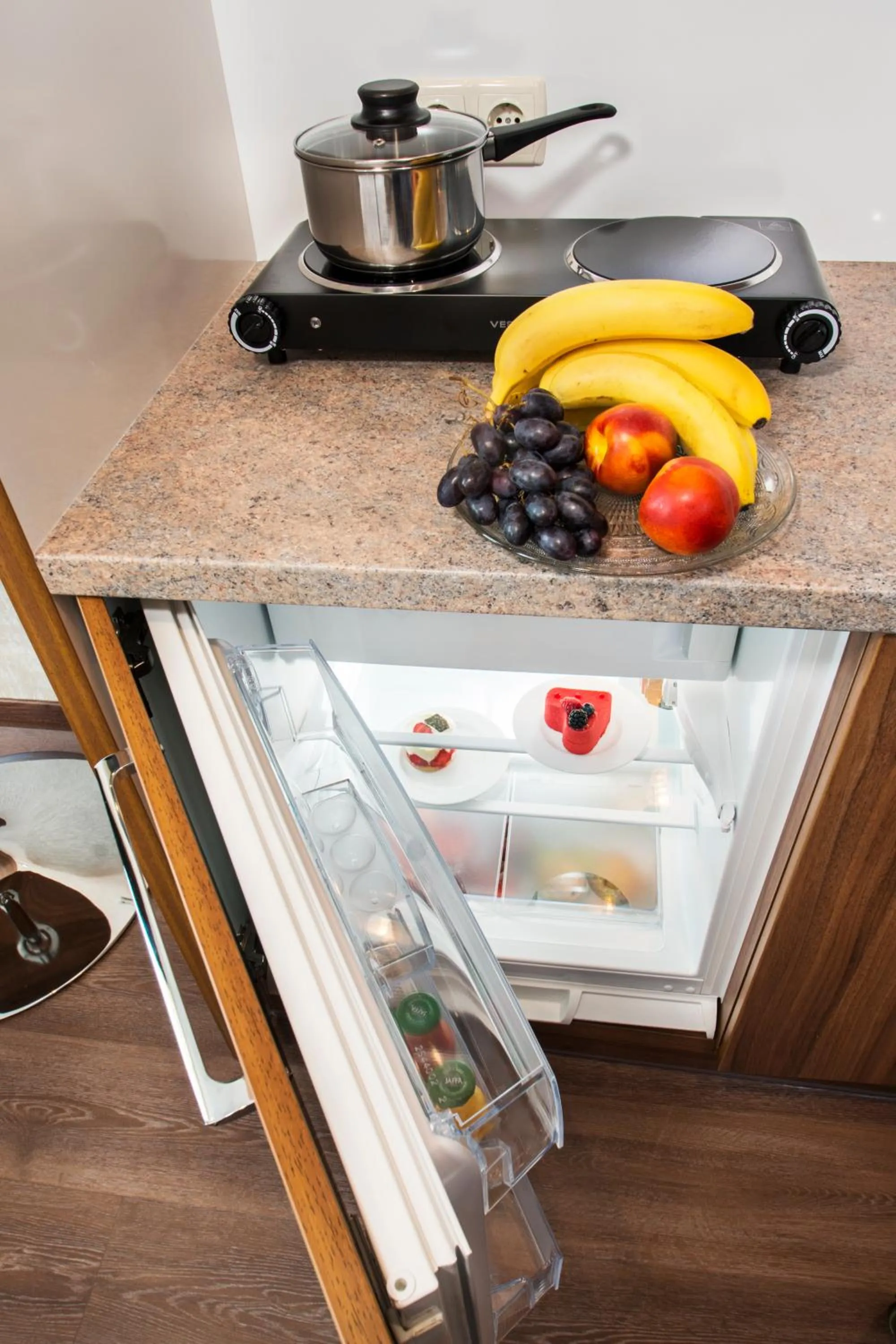 Food in BonApart Hotel by UHM