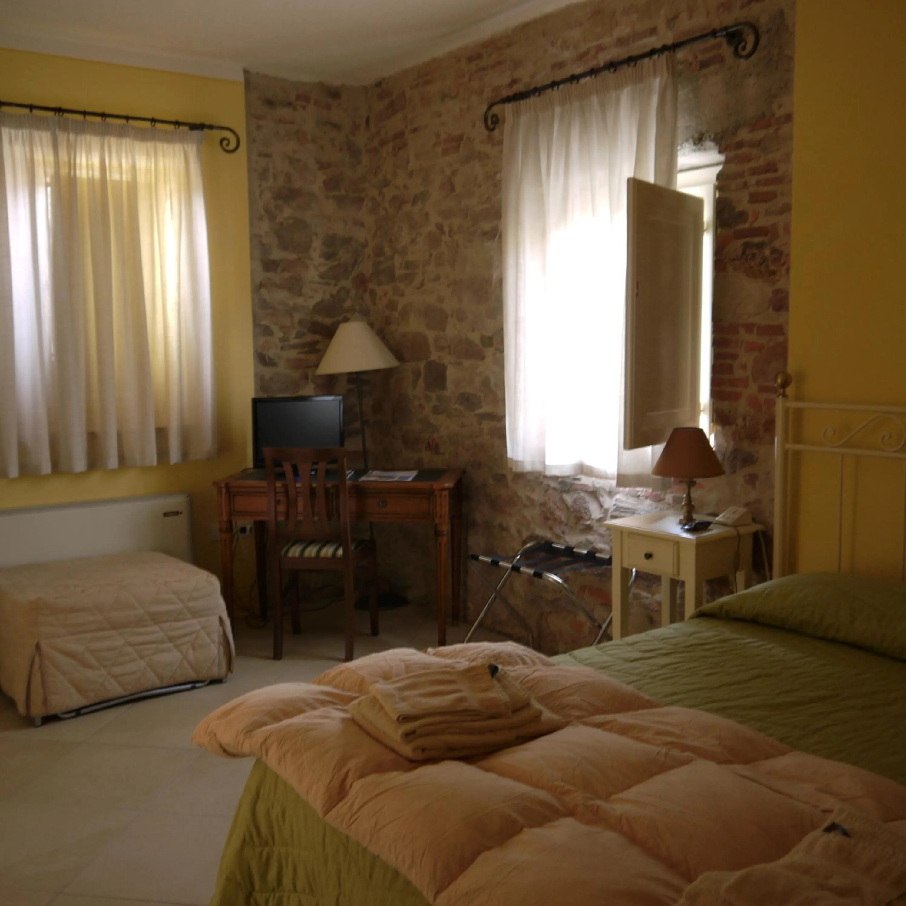 Photo of the whole room, Bed in Corte Capitani