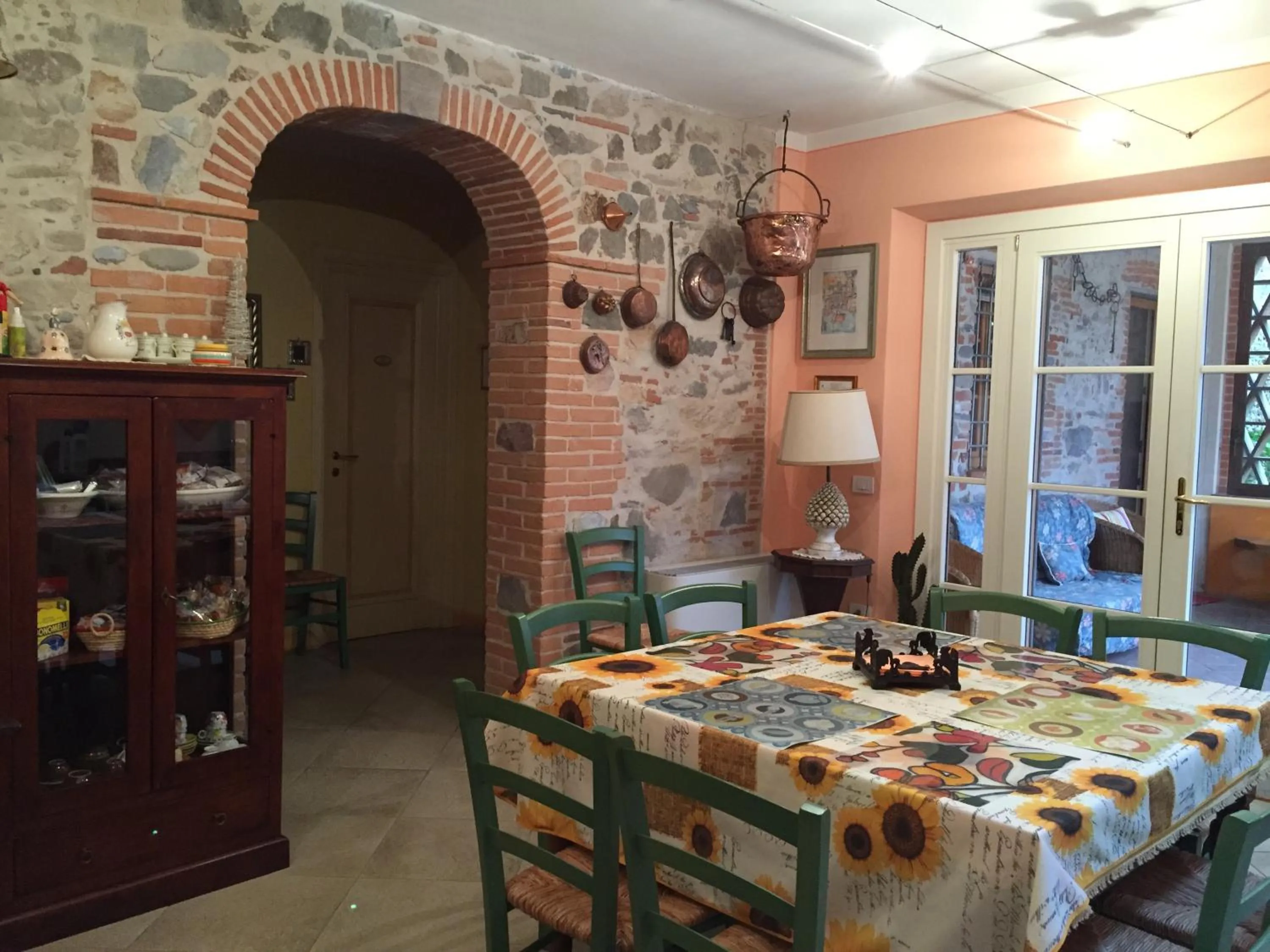 Communal lounge/ TV room in Corte Capitani