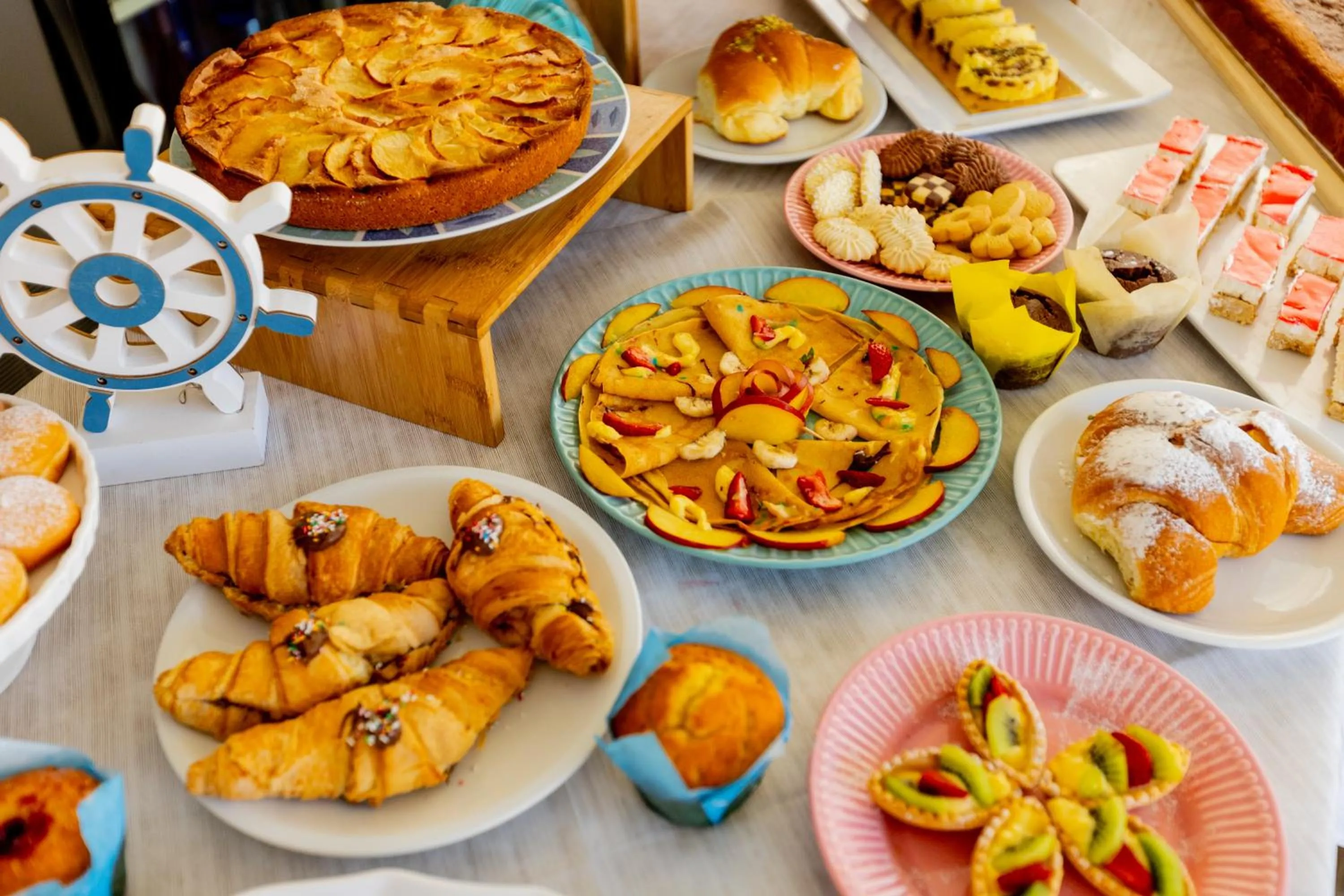 Food and drinks in Hotel Kim