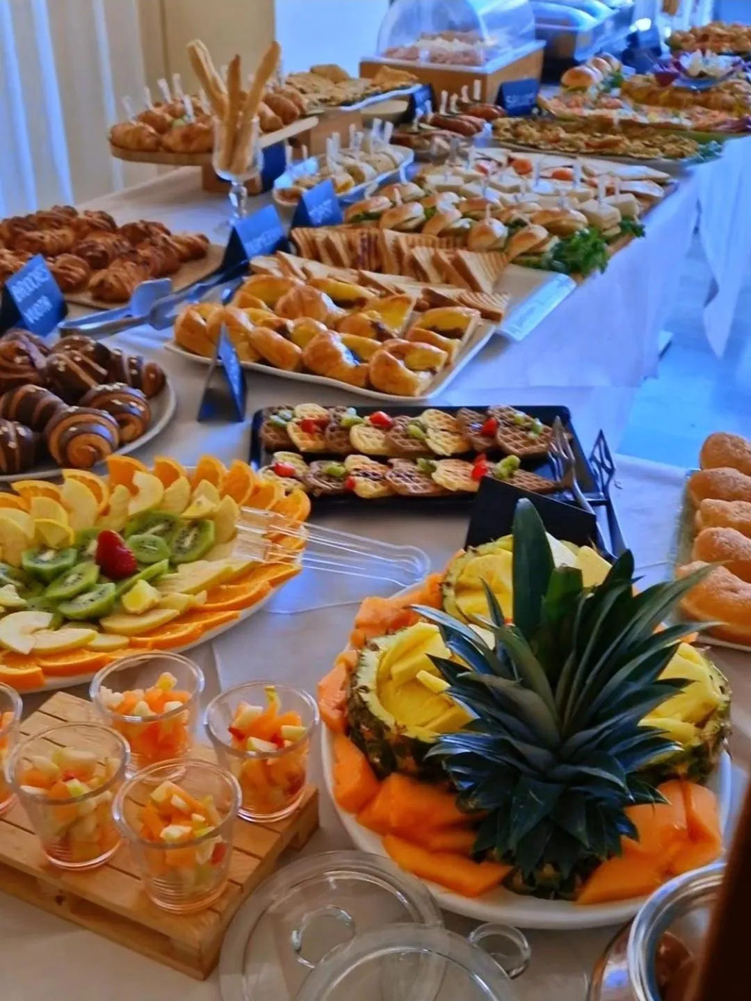 Food and drinks in Hotel Kim