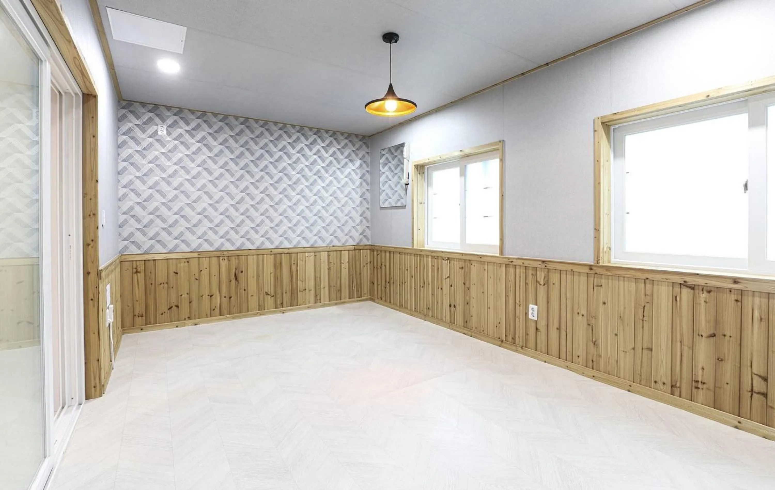 Photo of the whole room in Heimish Hotel