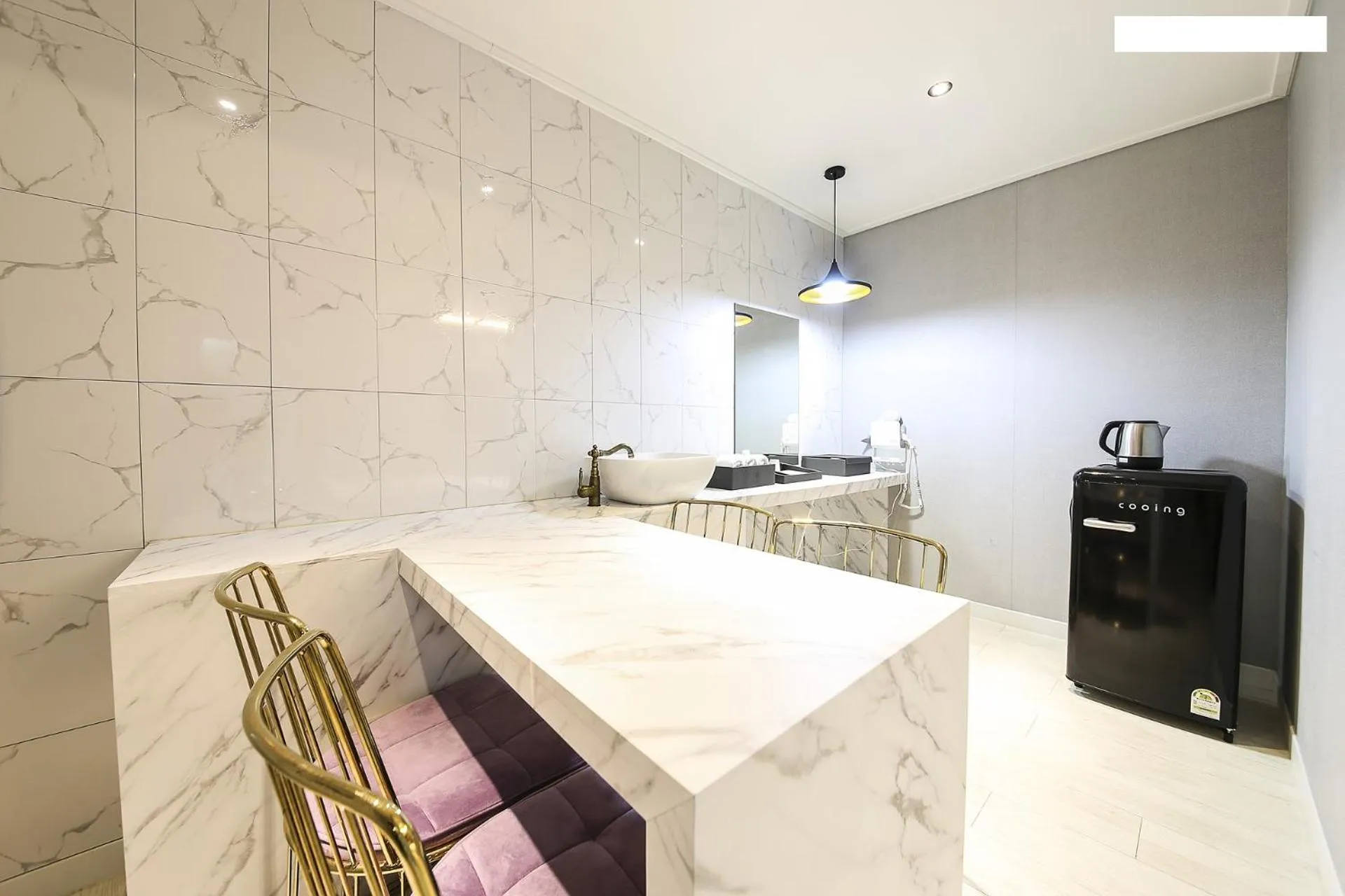 Photo of the whole room in Heimish Hotel