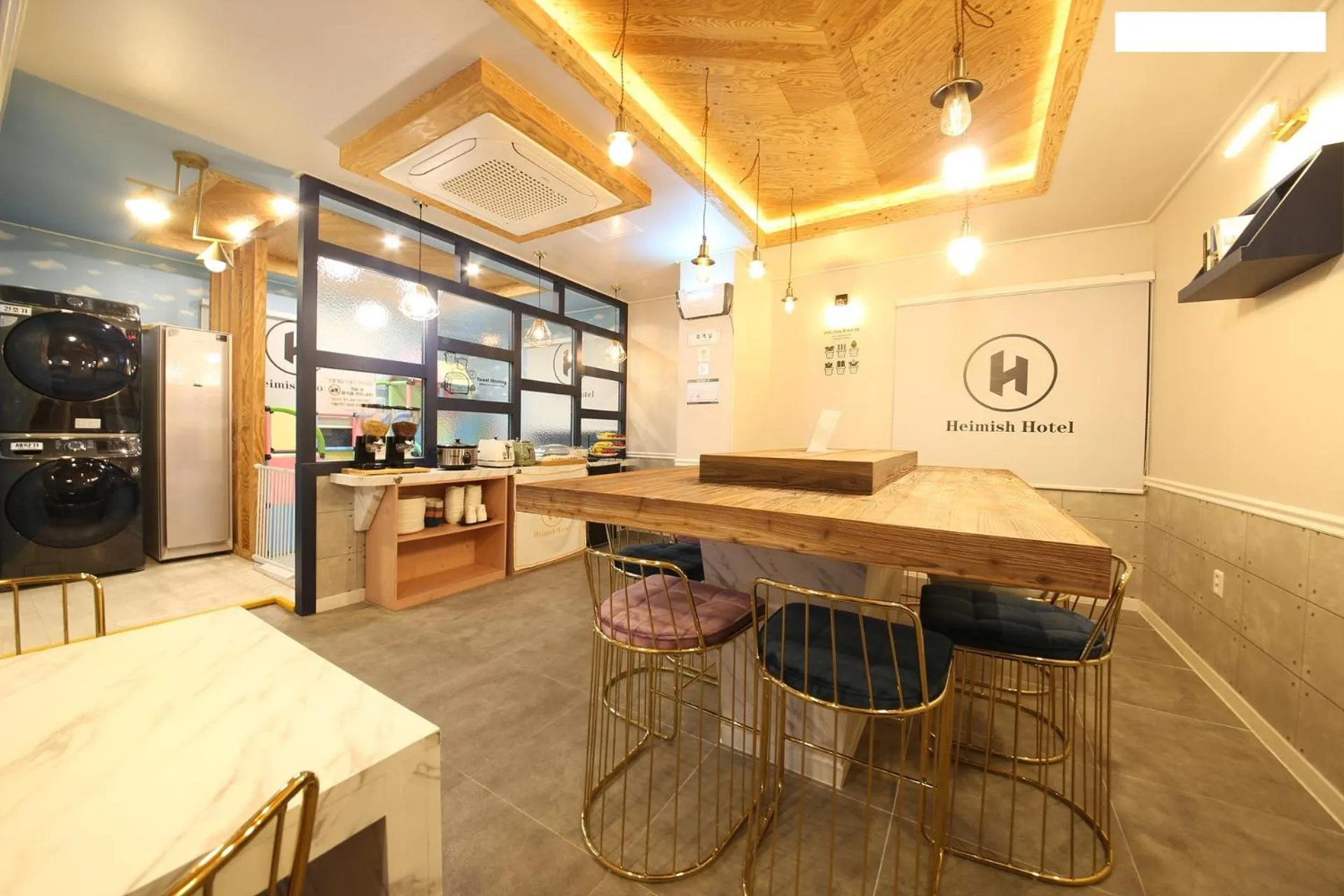 Buffet breakfast in Heimish Hotel