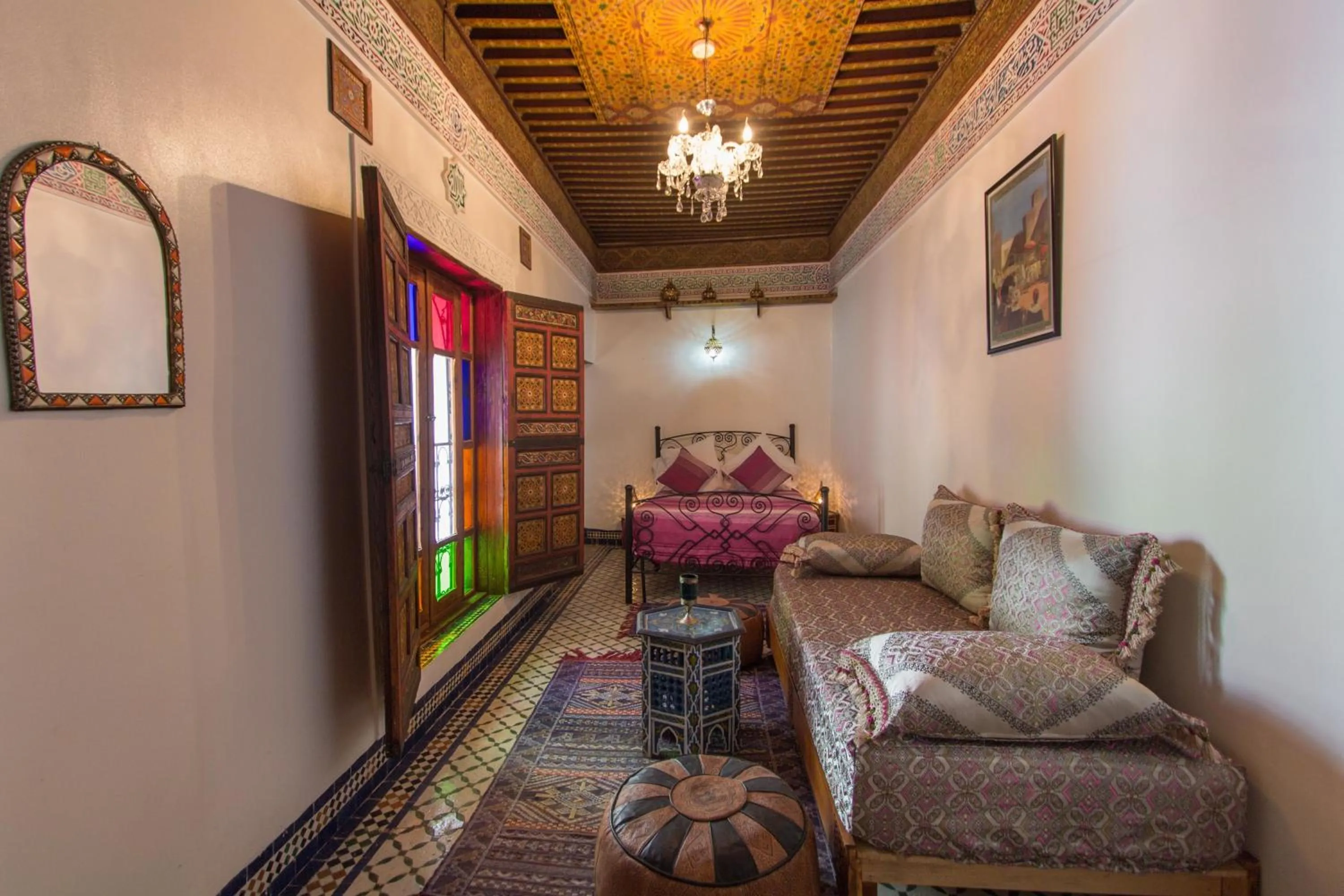 Photo of the whole room in Riad Sanaa Rose