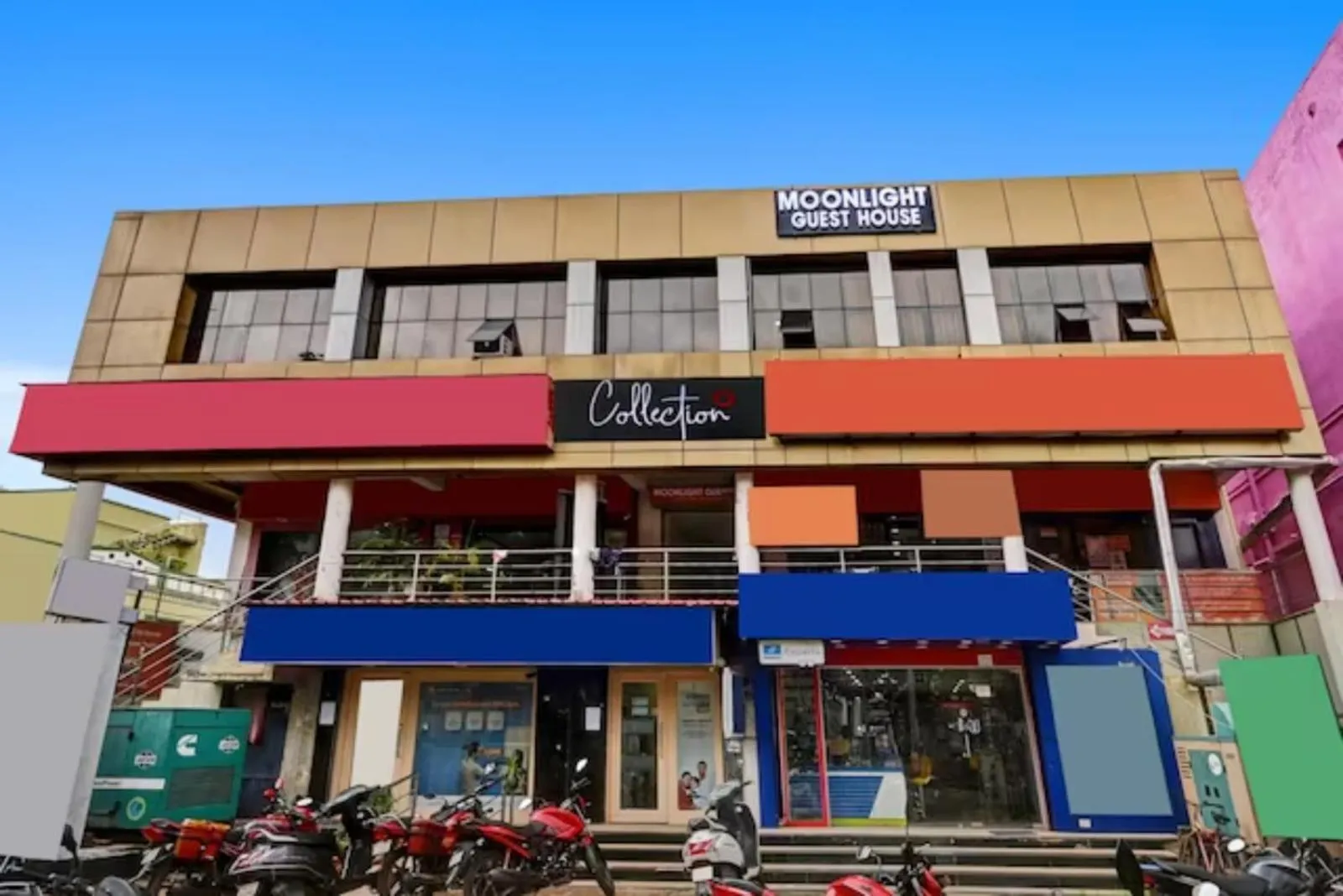 Property Building in Goroomgo Hotel Moon Light Guest House Bhubaneswar - Perfect Room with Spacious Room