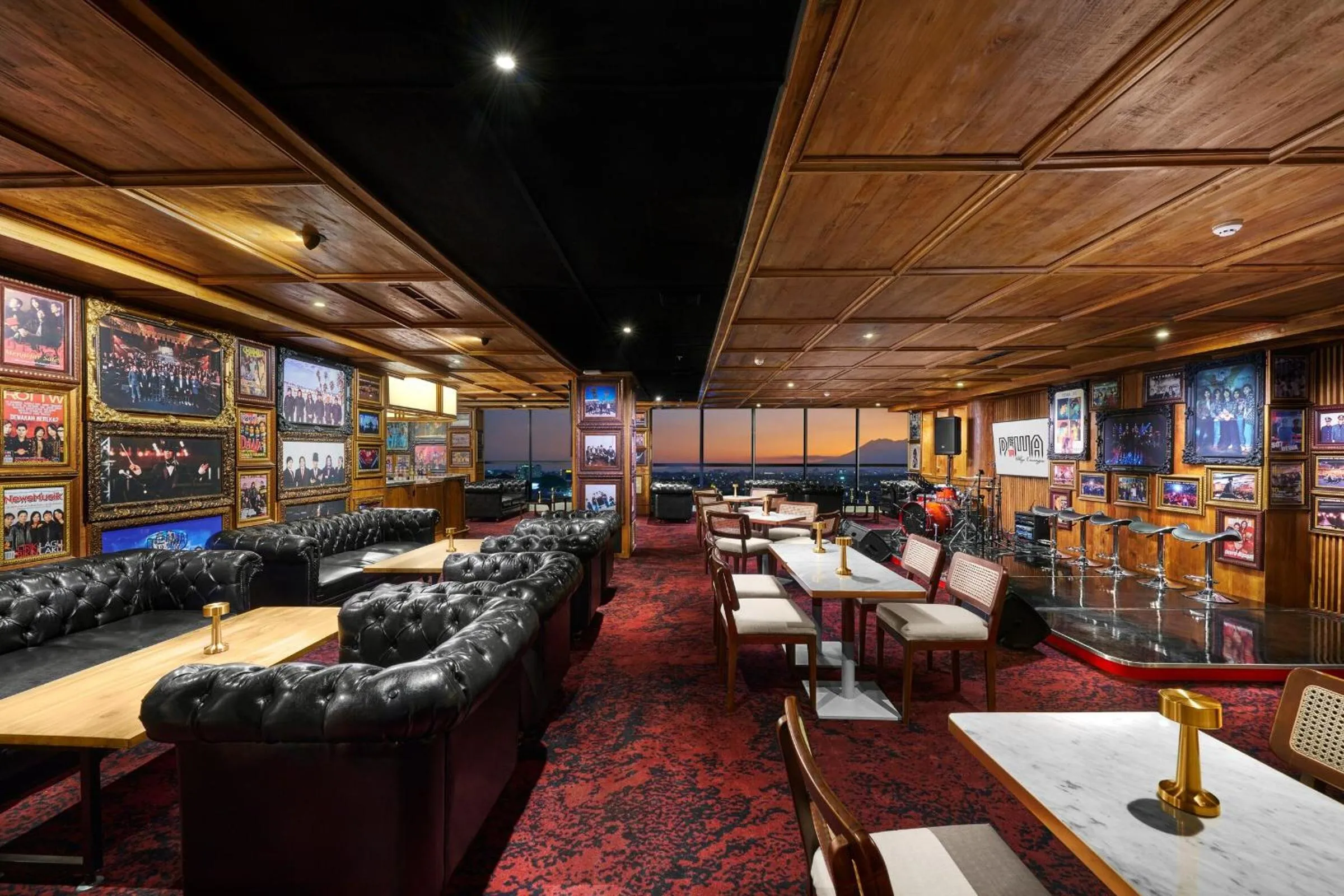 Lounge or bar in The Alana Hotel Malang