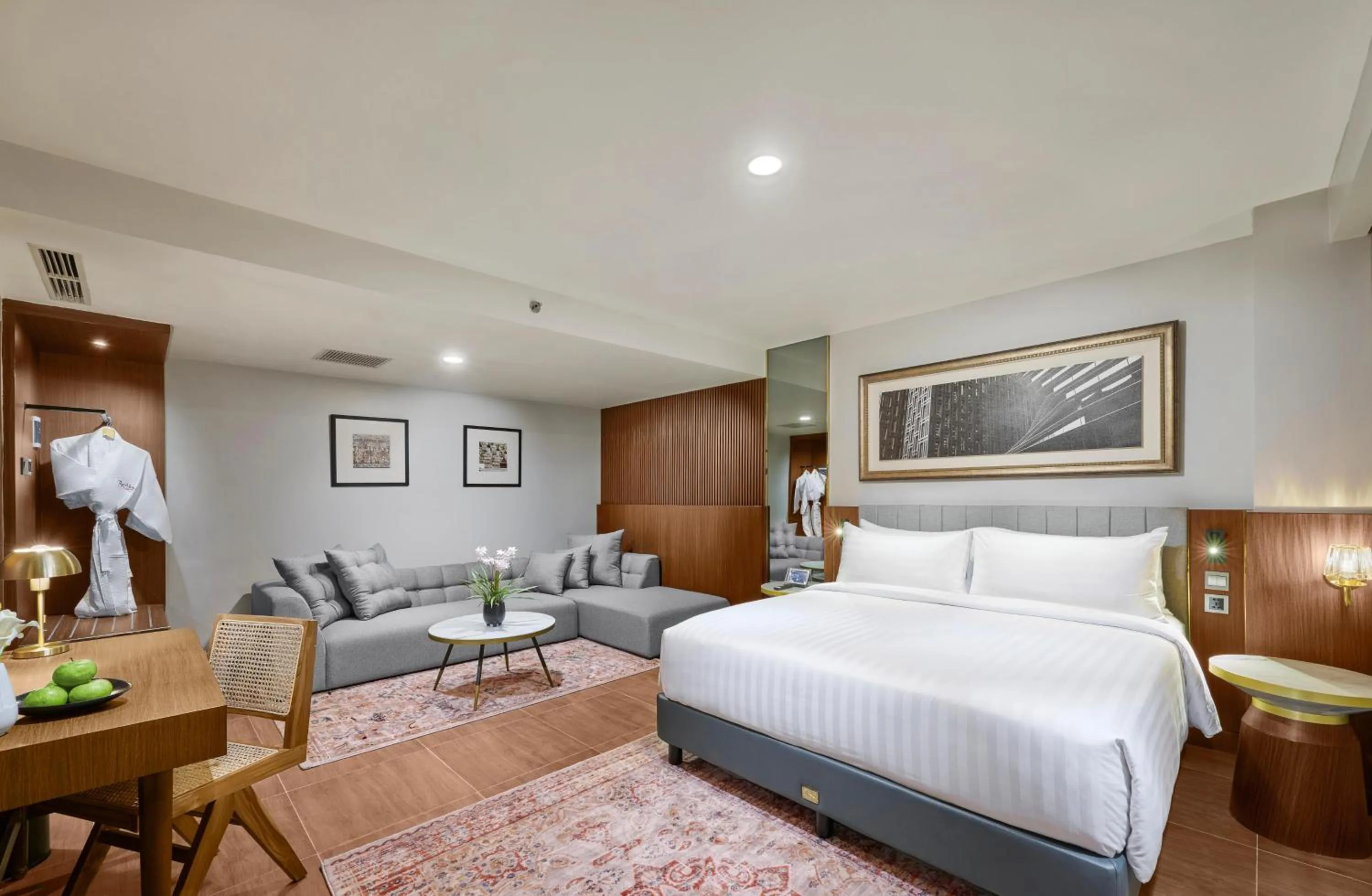 Bedroom, Bed in The Alana Hotel Malang