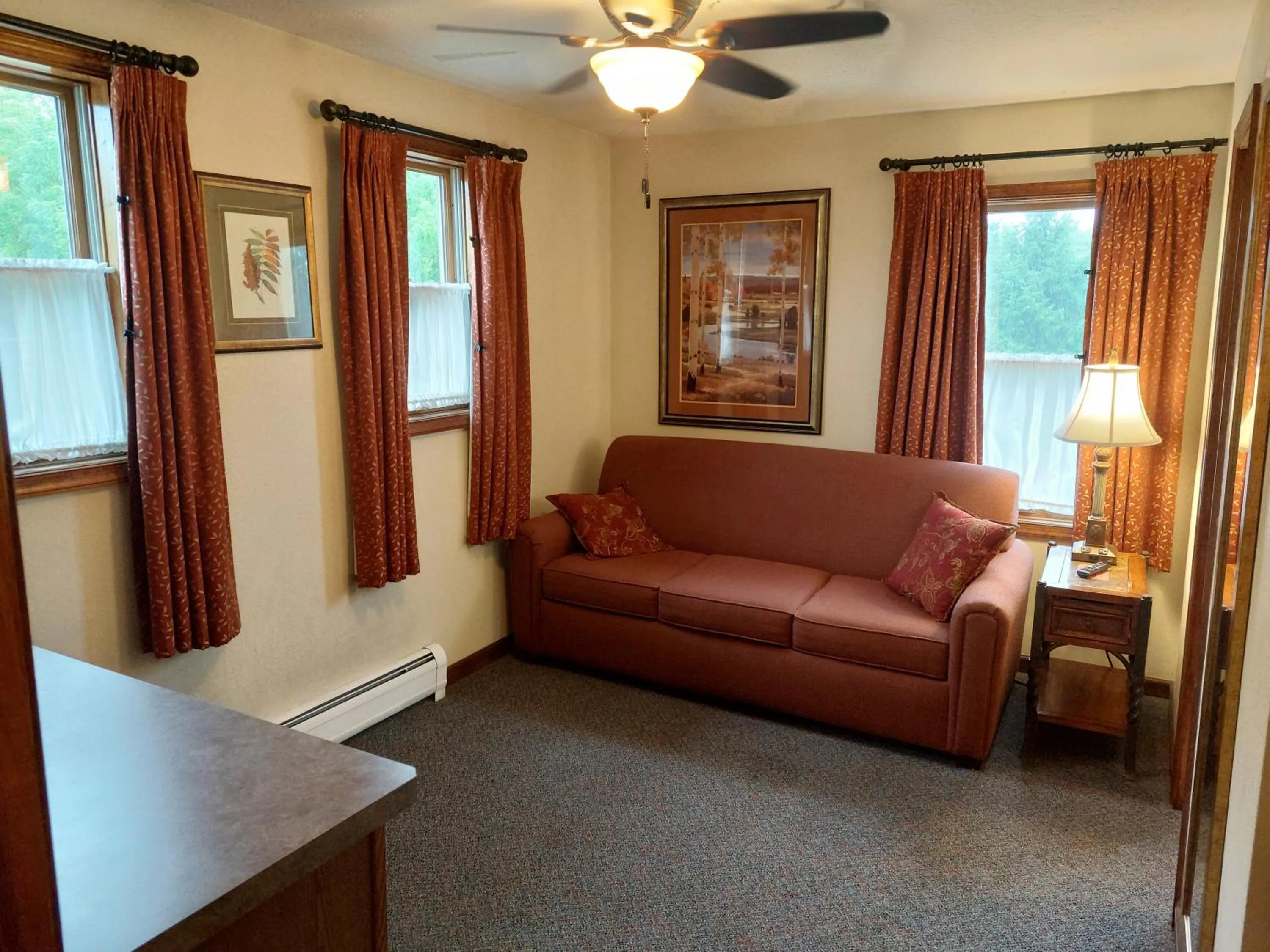 TV and multimedia in Woodfield Manor - A Sundance Vacations Property