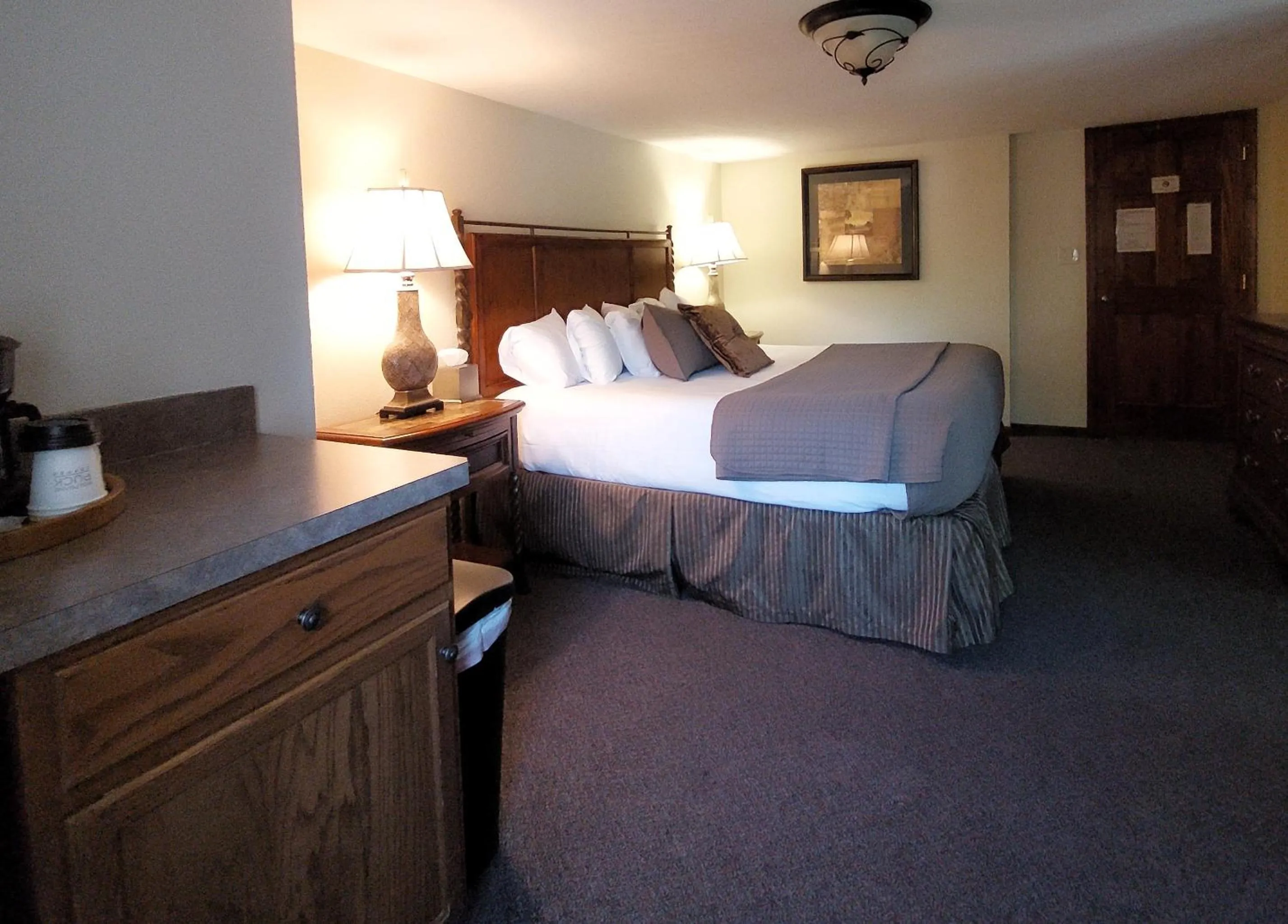 Bed in Woodfield Manor - A Sundance Vacations Property