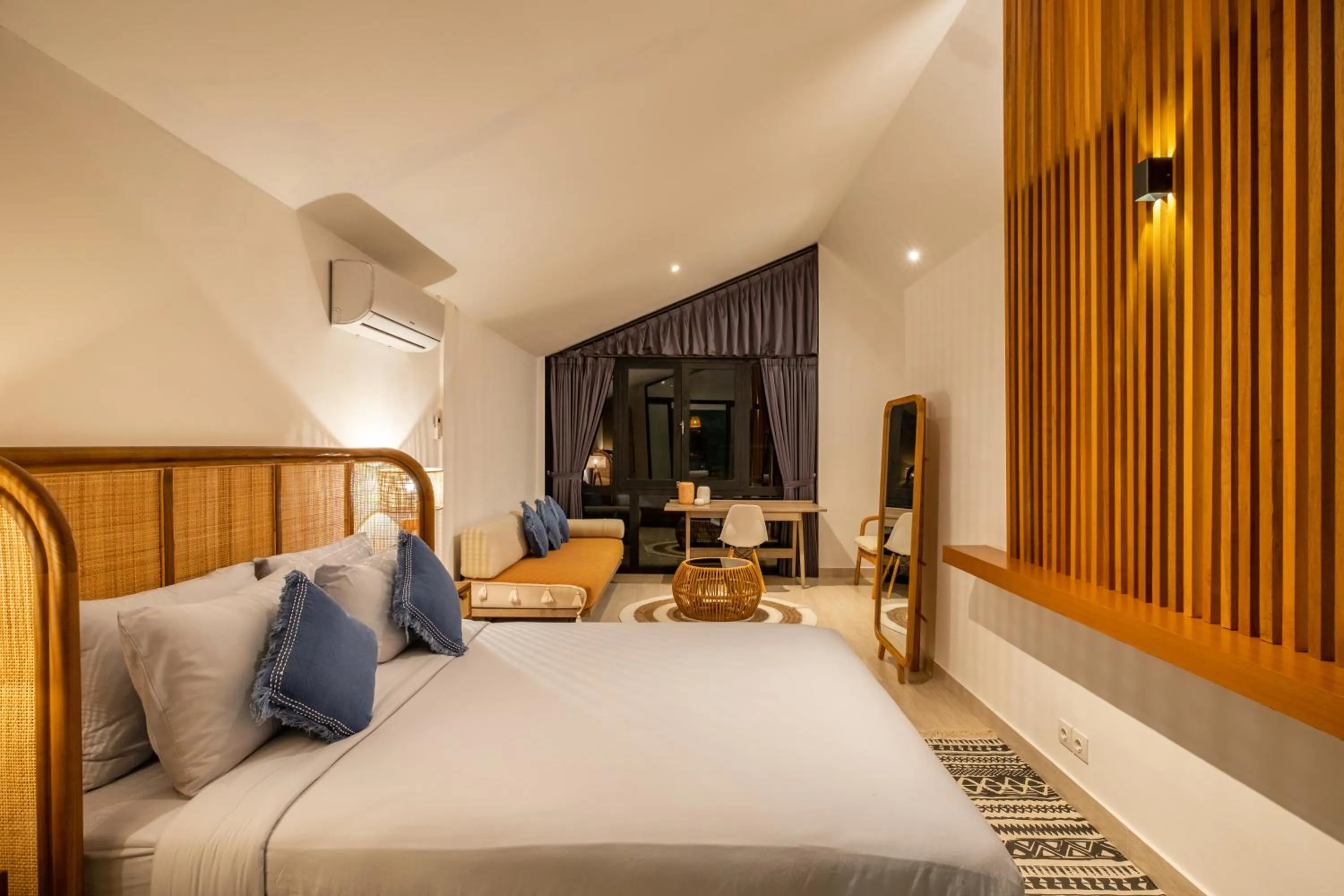 Bed in Villa Isola Gallinara