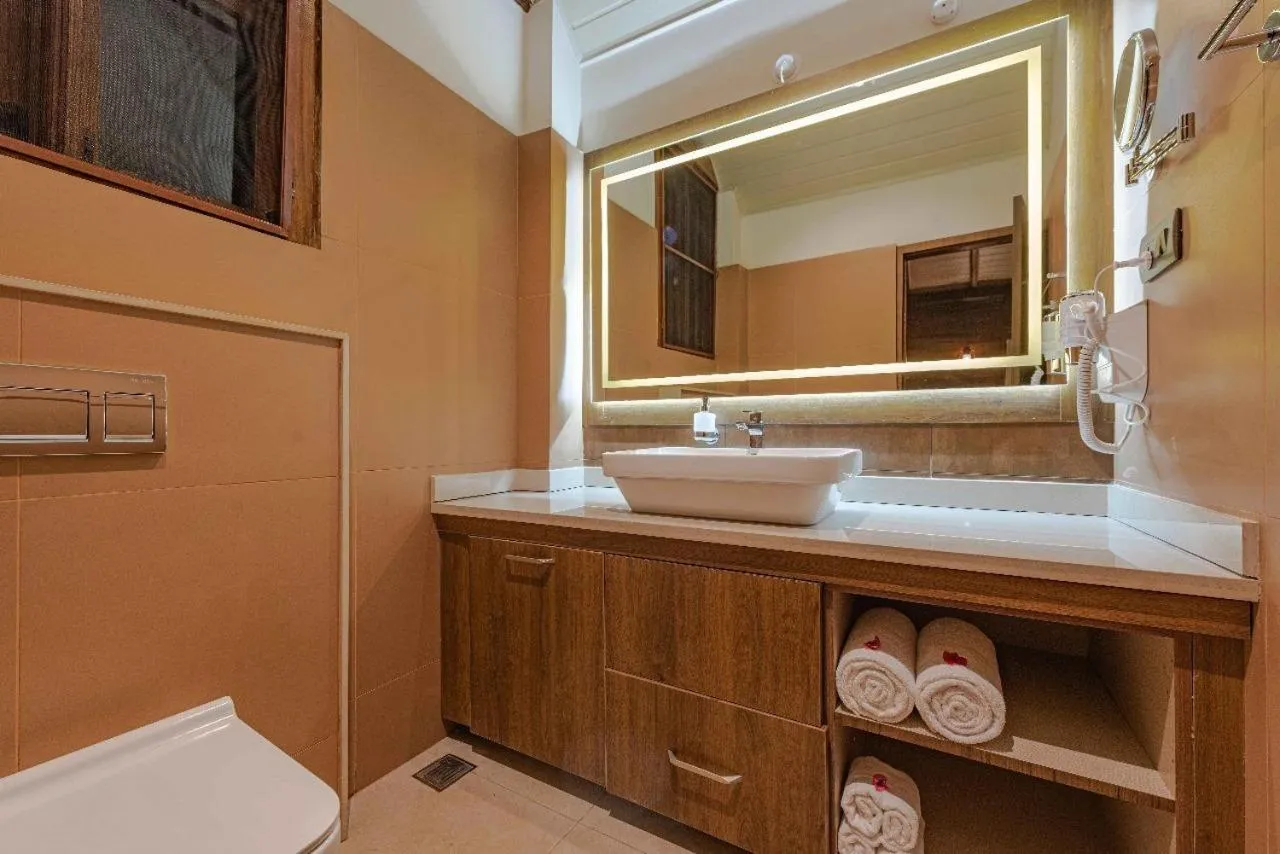 Shanthi Kunnj Riverside Exotica Chikmagalur