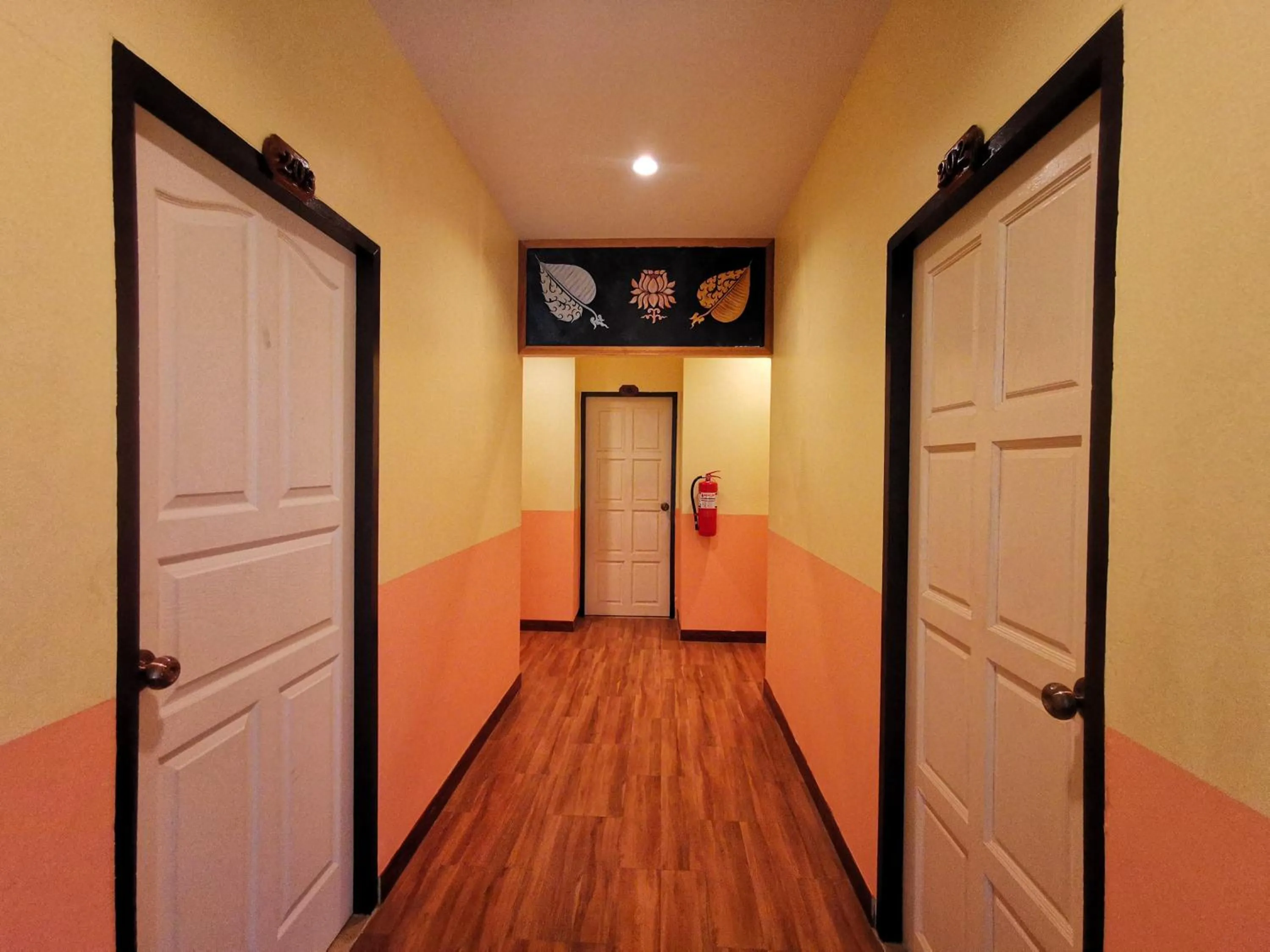 Photo of the whole room in Kan Home Hotel