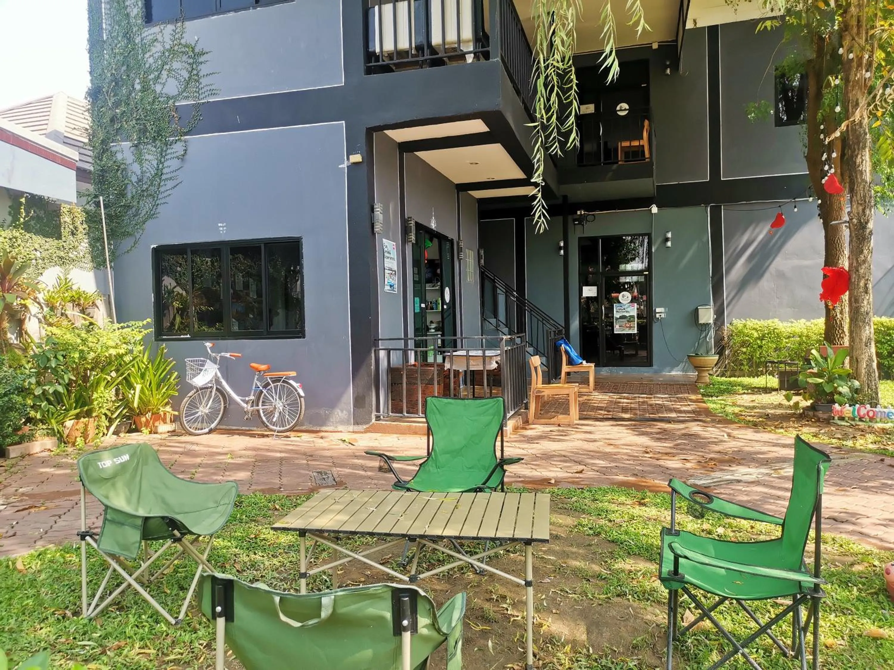 Property building in Kan Home Hotel