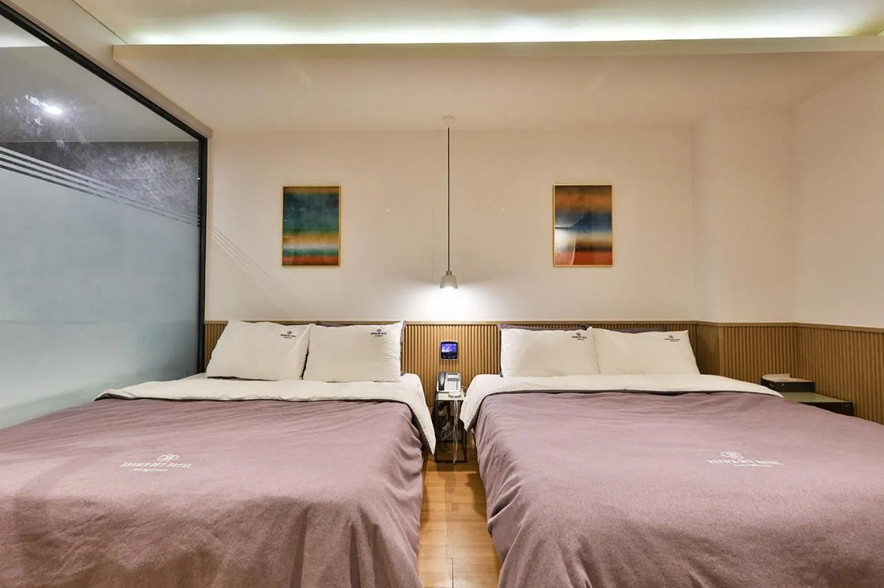 Bed in Brown Dot Hotel Jeonggwan